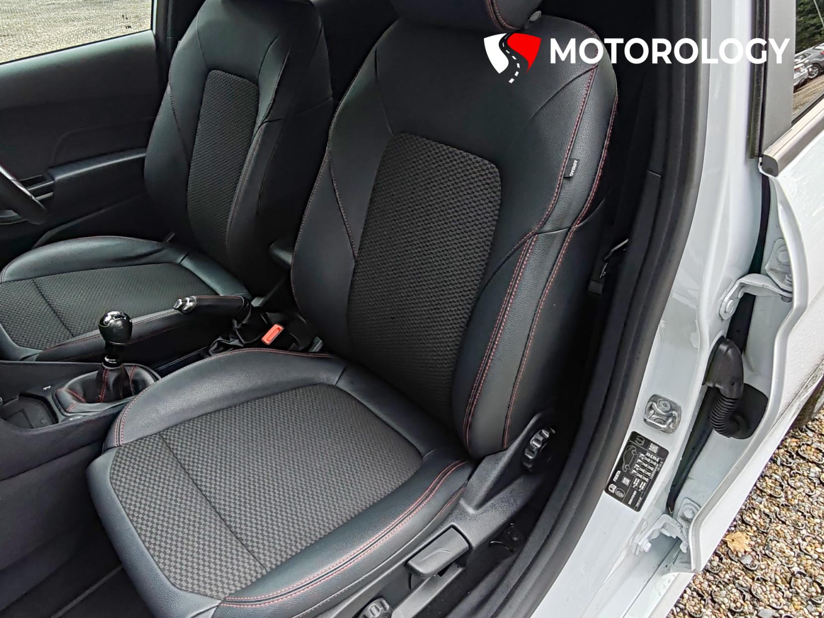 Ford Fiesta 1.0T EcoBoost MHEV ST-Line X Edition Hatchback 5dr Petrol Manual Euro 6 (s/s) (125 ps)