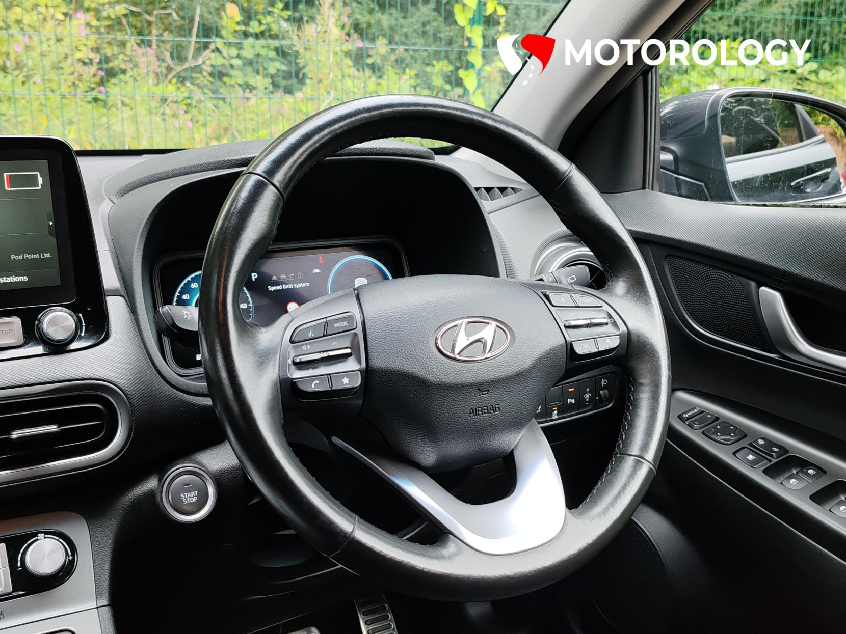 Hyundai KONA 64kWh Premium SUV 5dr Electric Auto (10.5kW Charger) (204 ps)