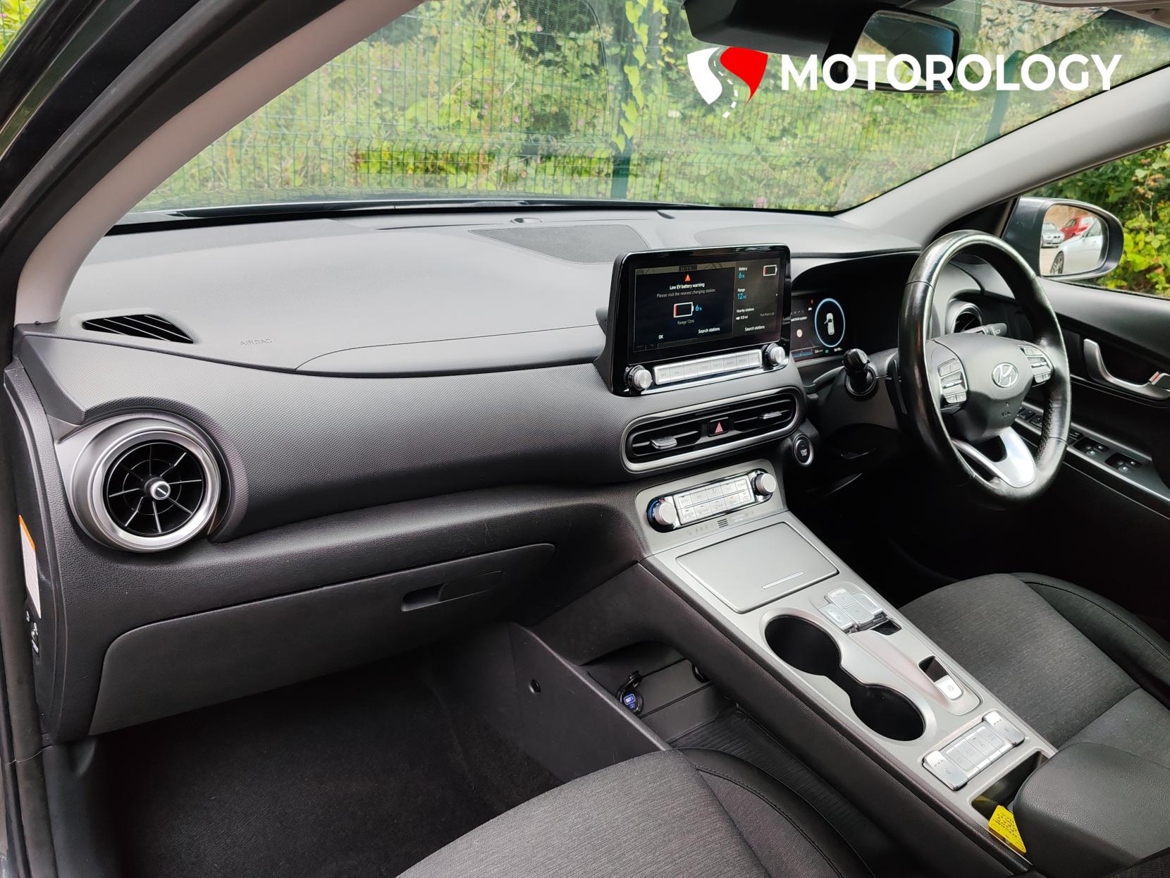 Hyundai KONA 64kWh Premium SUV 5dr Electric Auto (10.5kW Charger) (204 ps)