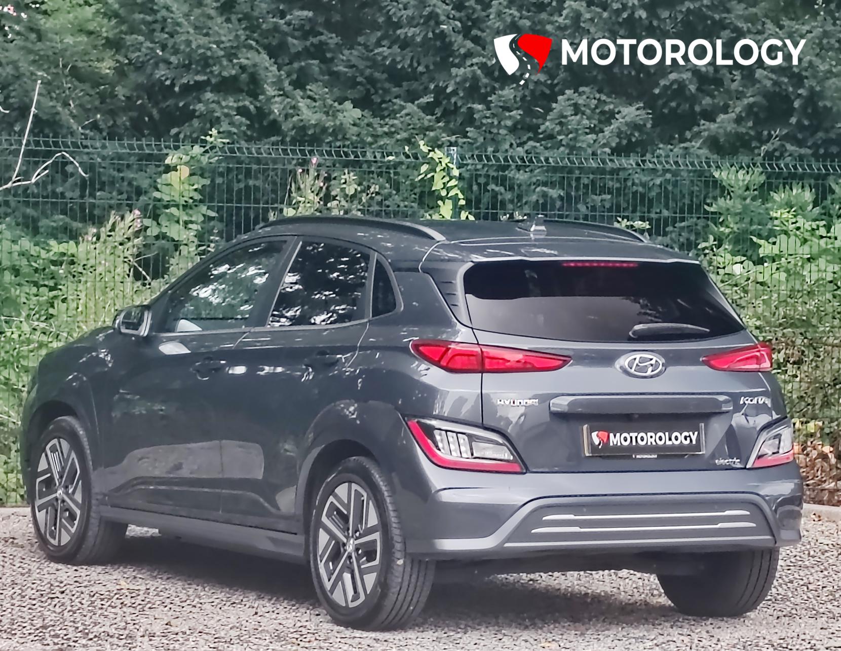 Hyundai KONA 64kWh Premium SUV 5dr Electric Auto (10.5kW Charger) (204 ps)