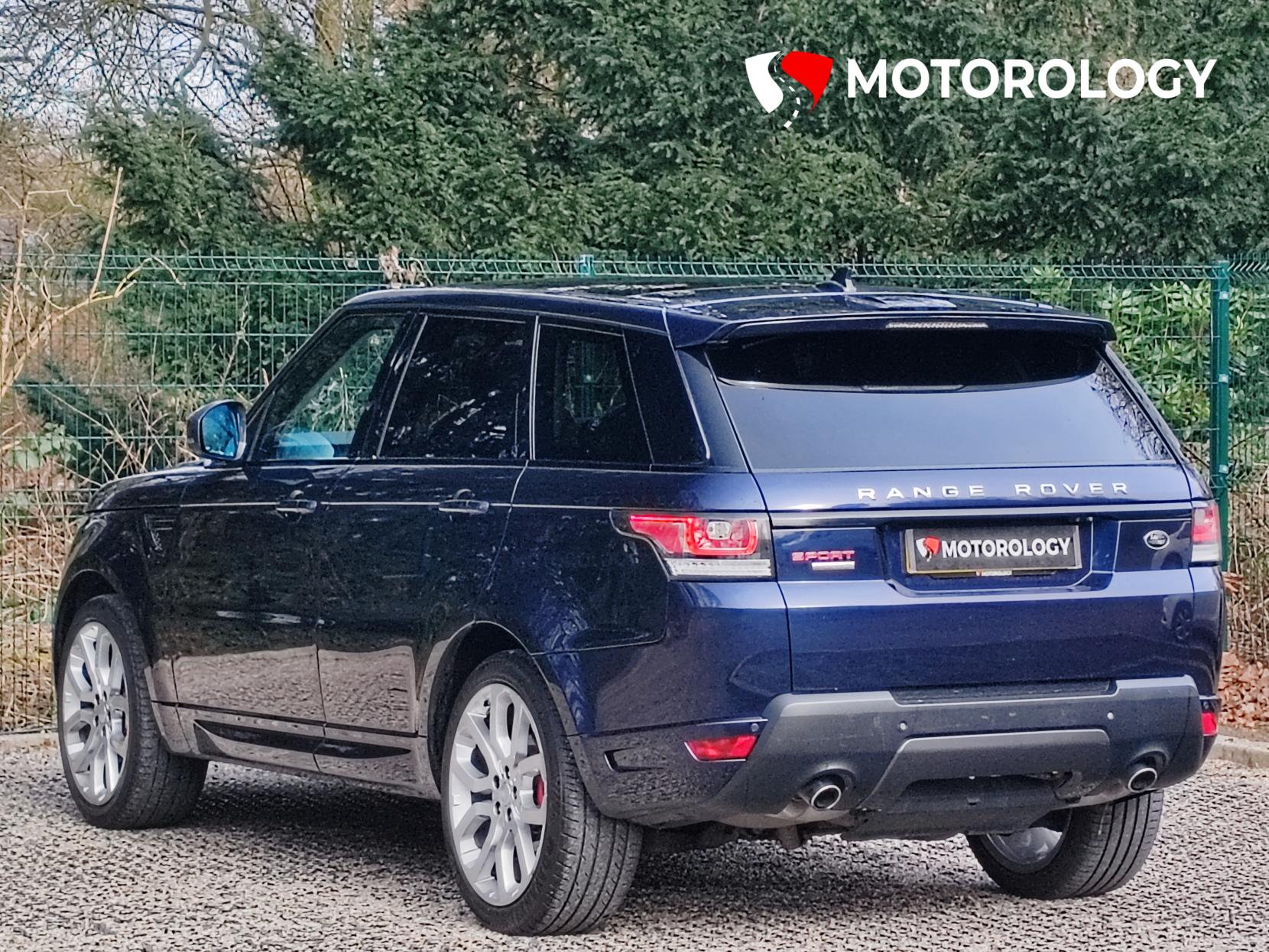 Land Rover Range Rover Sport 3.0 SD V6 Autobiography Dynamic SUV 5dr Diesel Auto 4WD Euro 6 (s/s) (306 ps)