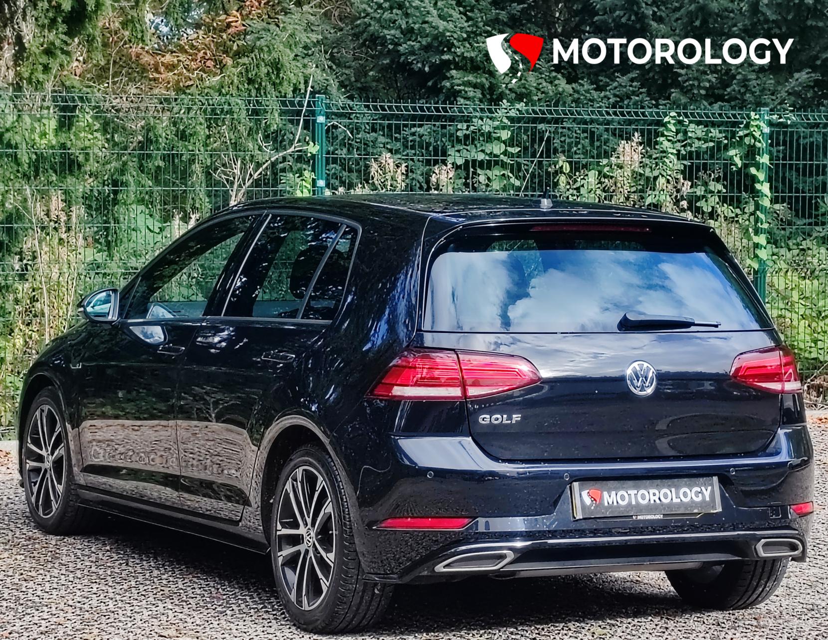 Volkswagen Golf 2.0 TDI R-Line Hatchback 5dr Diesel DSG Euro 6 (s/s) (150 ps)