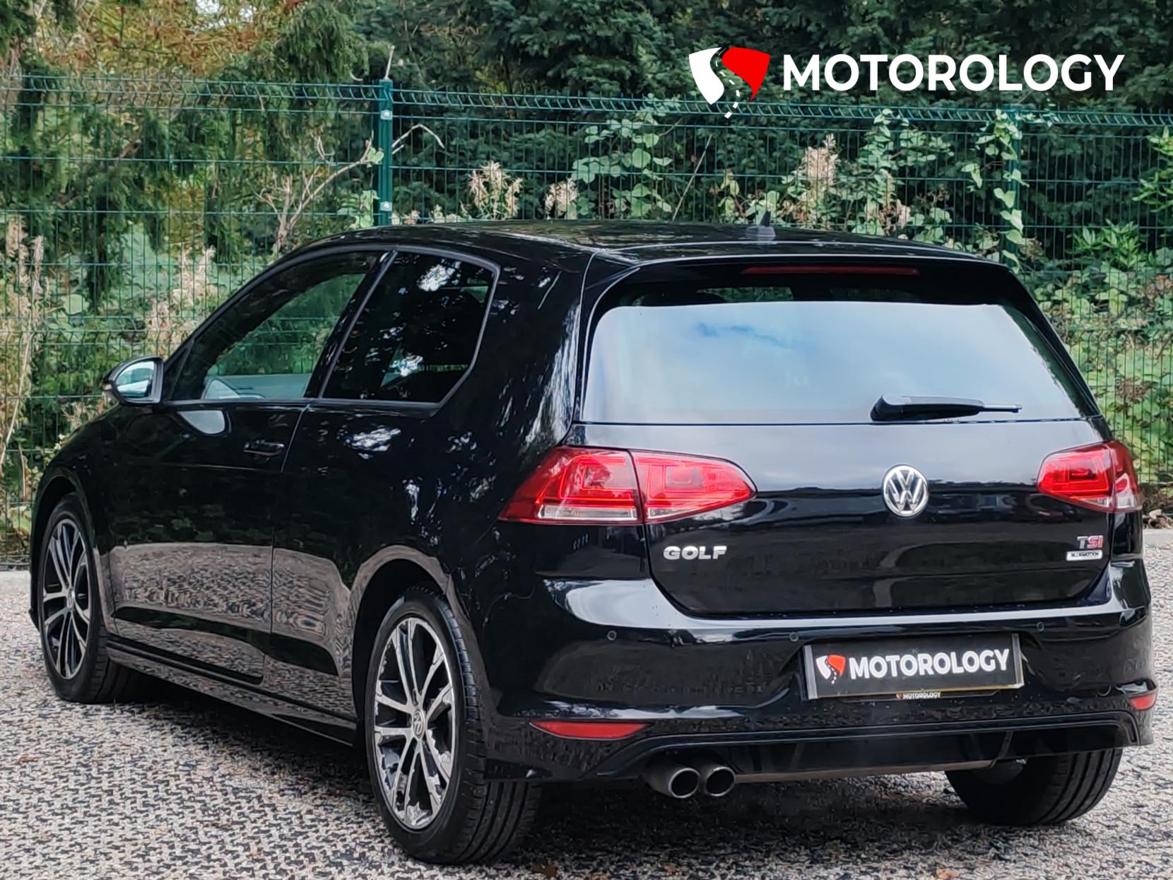 Volkswagen Golf 1.4 TSI BlueMotion Tech ACT R-Line Hatchback 3dr Petrol Manual Euro 6 (s/s) (150 ps)