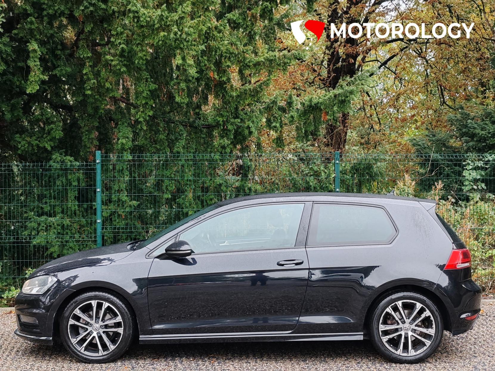 Volkswagen Golf 1.4 TSI BlueMotion Tech ACT R-Line Hatchback 3dr Petrol Manual Euro 6 (s/s) (150 ps)
