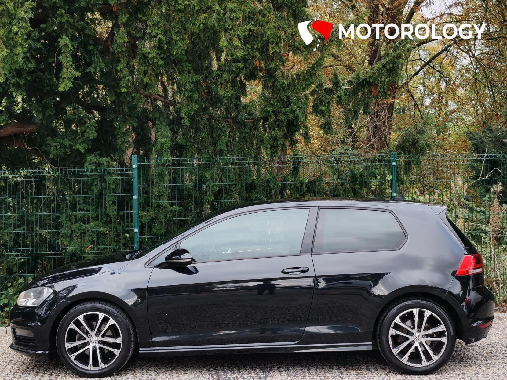 Volkswagen Golf 1.4 TSI BlueMotion Tech ACT R-Line Hatchback 3dr Petrol Manual Euro 6 (s/s) (150 ps)