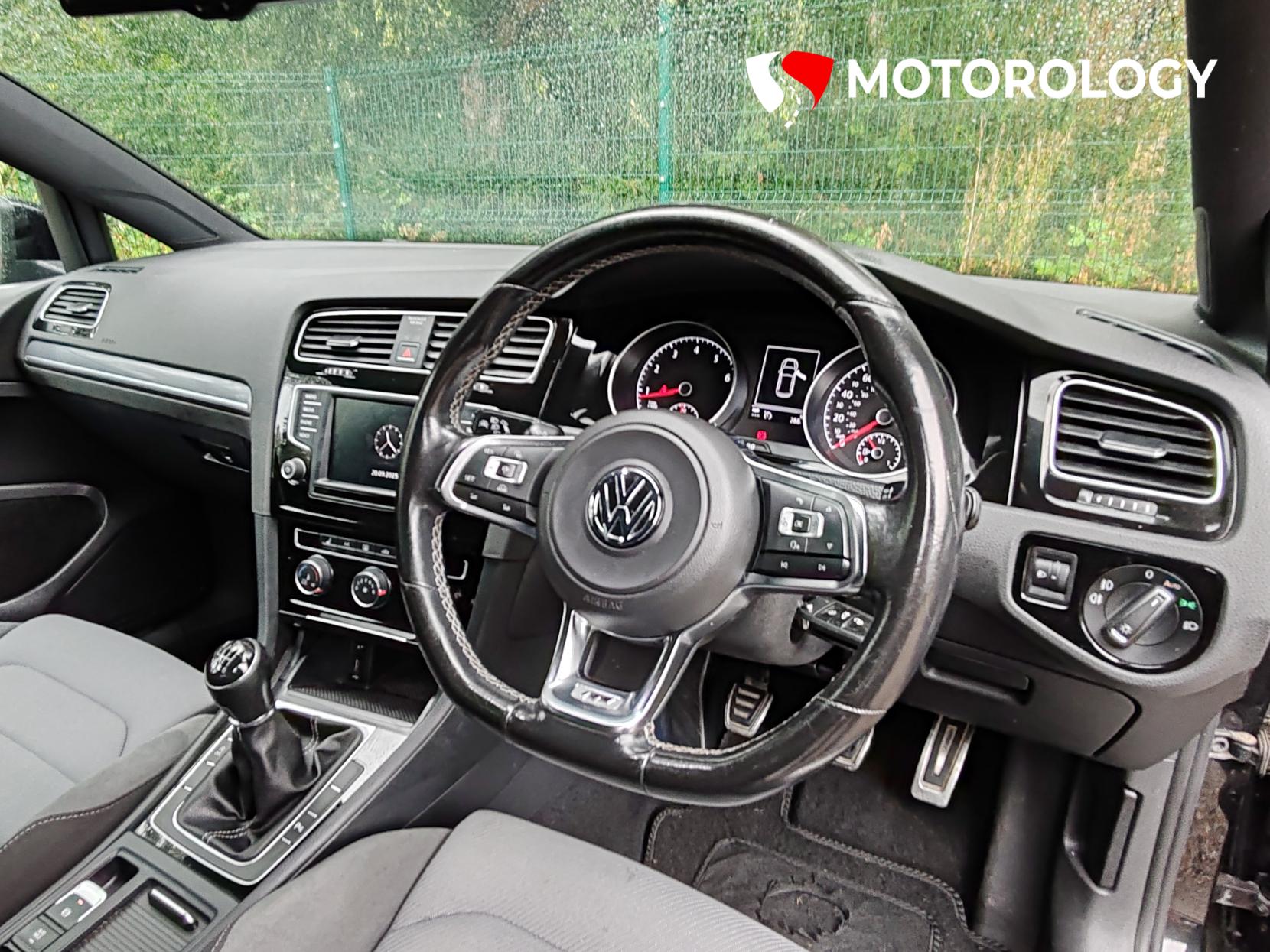 Volkswagen Golf 1.4 TSI BlueMotion Tech ACT R-Line Hatchback 3dr Petrol Manual Euro 6 (s/s) (150 ps)