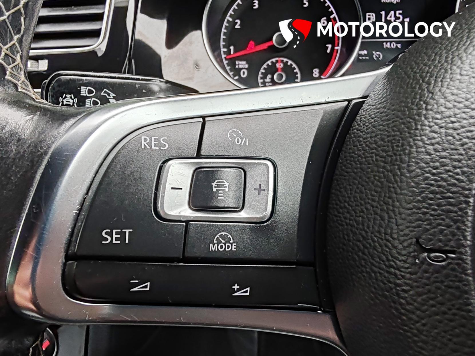 Volkswagen Golf 1.4 TSI BlueMotion Tech ACT R-Line Hatchback 3dr Petrol Manual Euro 6 (s/s) (150 ps)