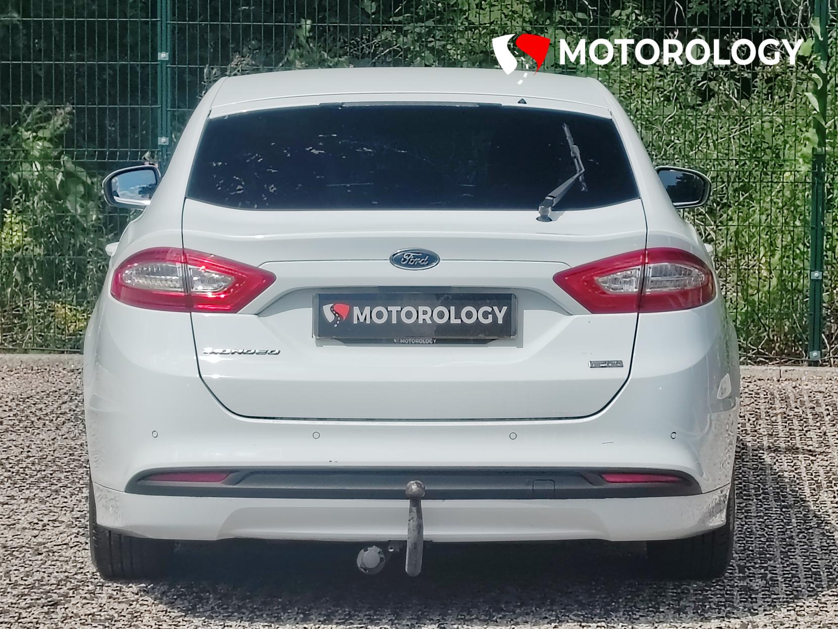 Ford Mondeo 1.5 TDCi ECOnetic Titanium Hatchback 5dr Diesel Manual Euro 6 (s/s) (120 ps)