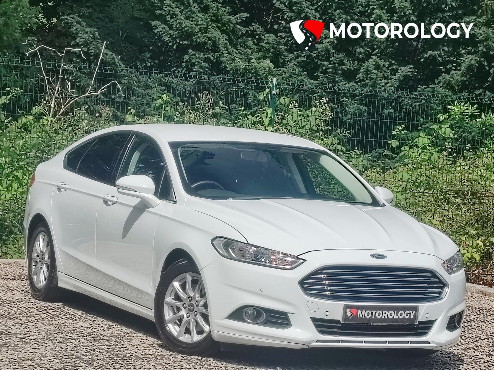 Ford Mondeo 1.5 TDCi ECOnetic Titanium Hatchback 5dr Diesel Manual Euro 6 (s/s) (120 ps)