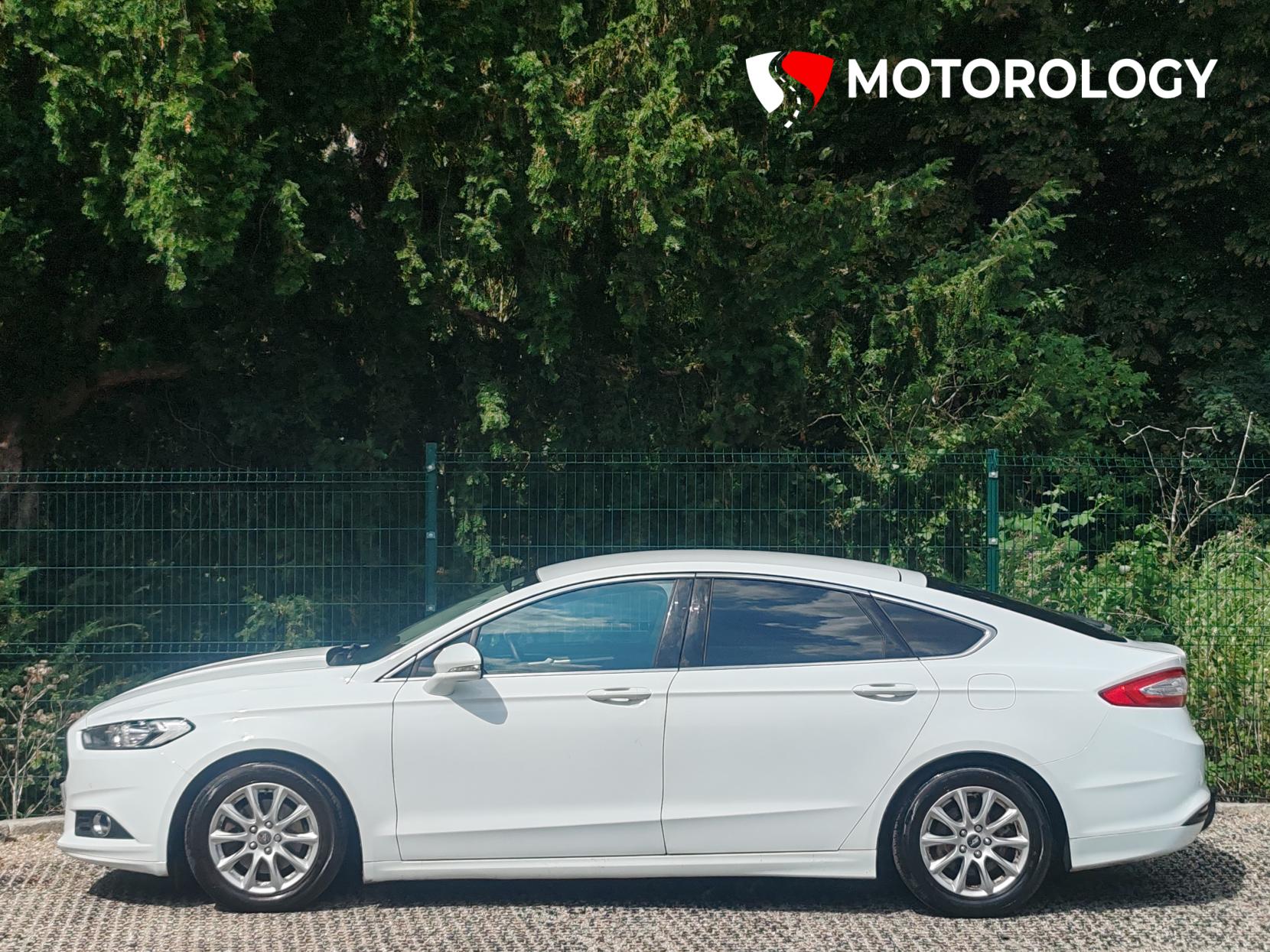 Ford Mondeo 1.5 TDCi ECOnetic Titanium Hatchback 5dr Diesel Manual Euro 6 (s/s) (120 ps)
