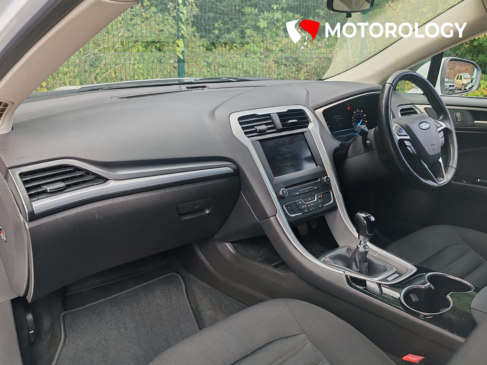 Ford Mondeo 1.5 TDCi ECOnetic Titanium Hatchback 5dr Diesel Manual Euro 6 (s/s) (120 ps)