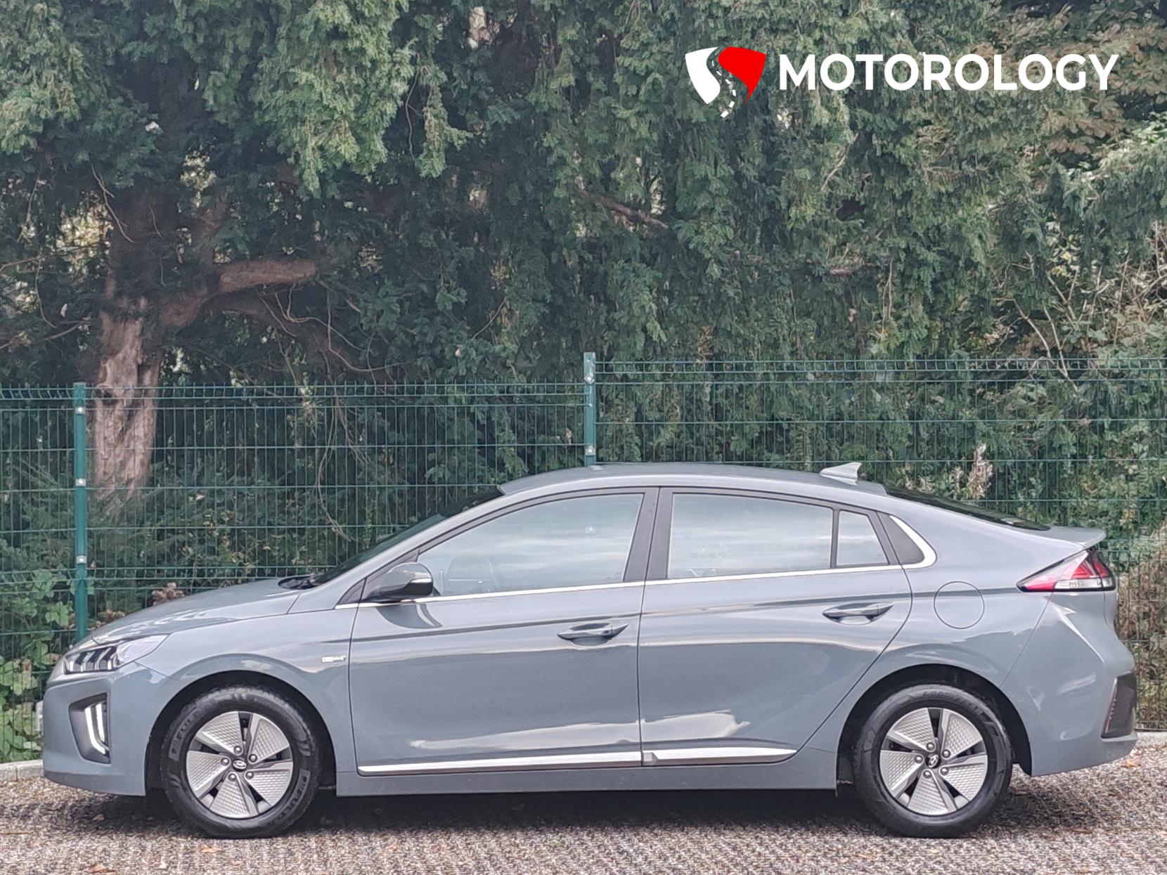 Hyundai IONIQ 1.6 h-GDi Premium Hatchback 5dr Petrol Hybrid DCT Euro 6 (s/s) (141 ps)