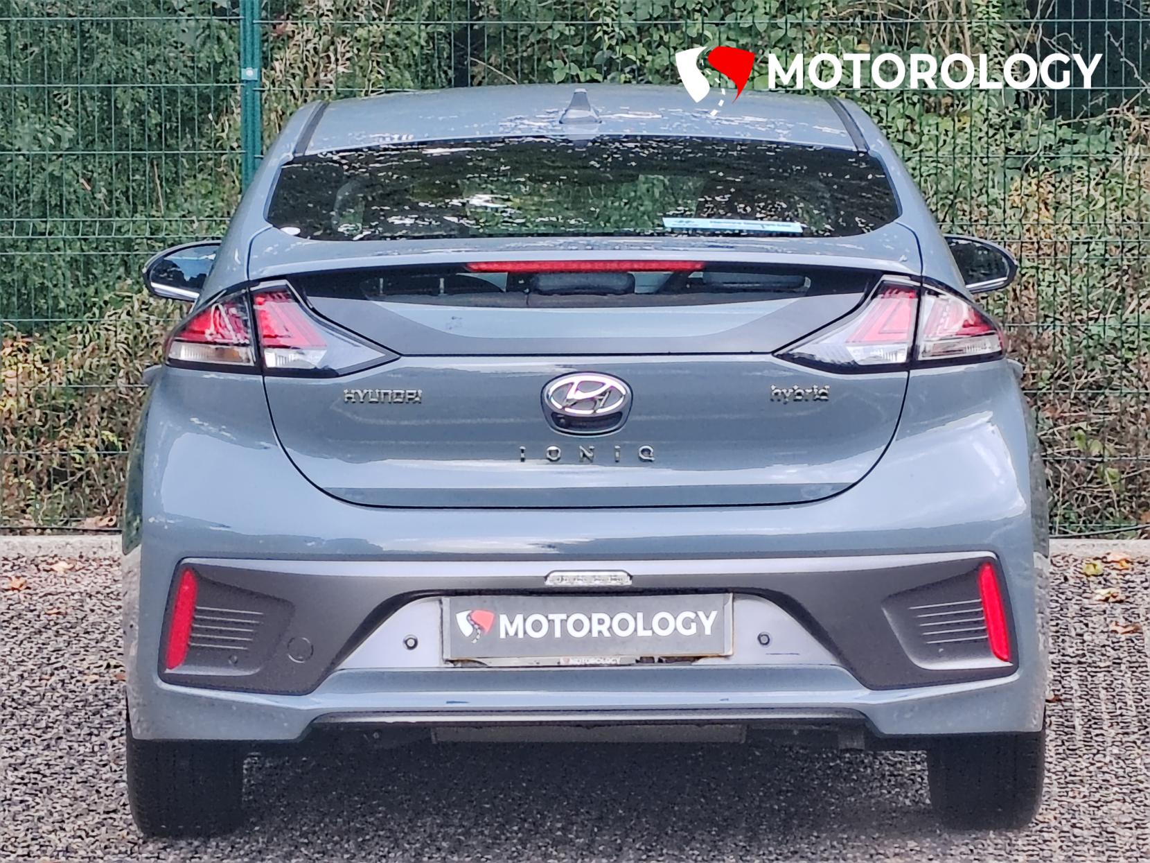 Hyundai IONIQ 1.6 h-GDi Premium Hatchback 5dr Petrol Hybrid DCT Euro 6 (s/s) (141 ps)