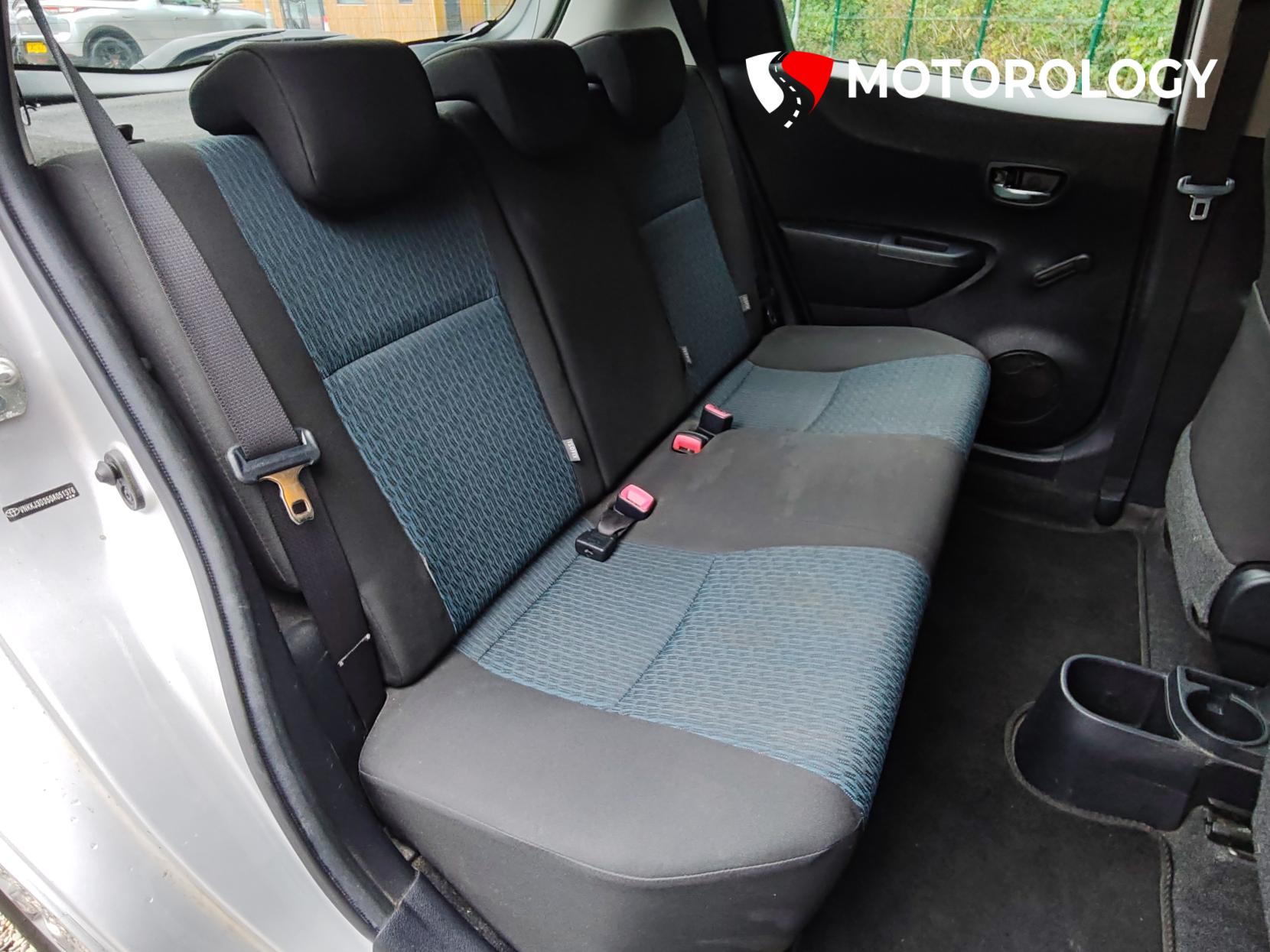 Toyota Yaris 1.33 Dual VVT-i TR Hatchback 5dr Petrol Manual Euro 5 (101 ps)