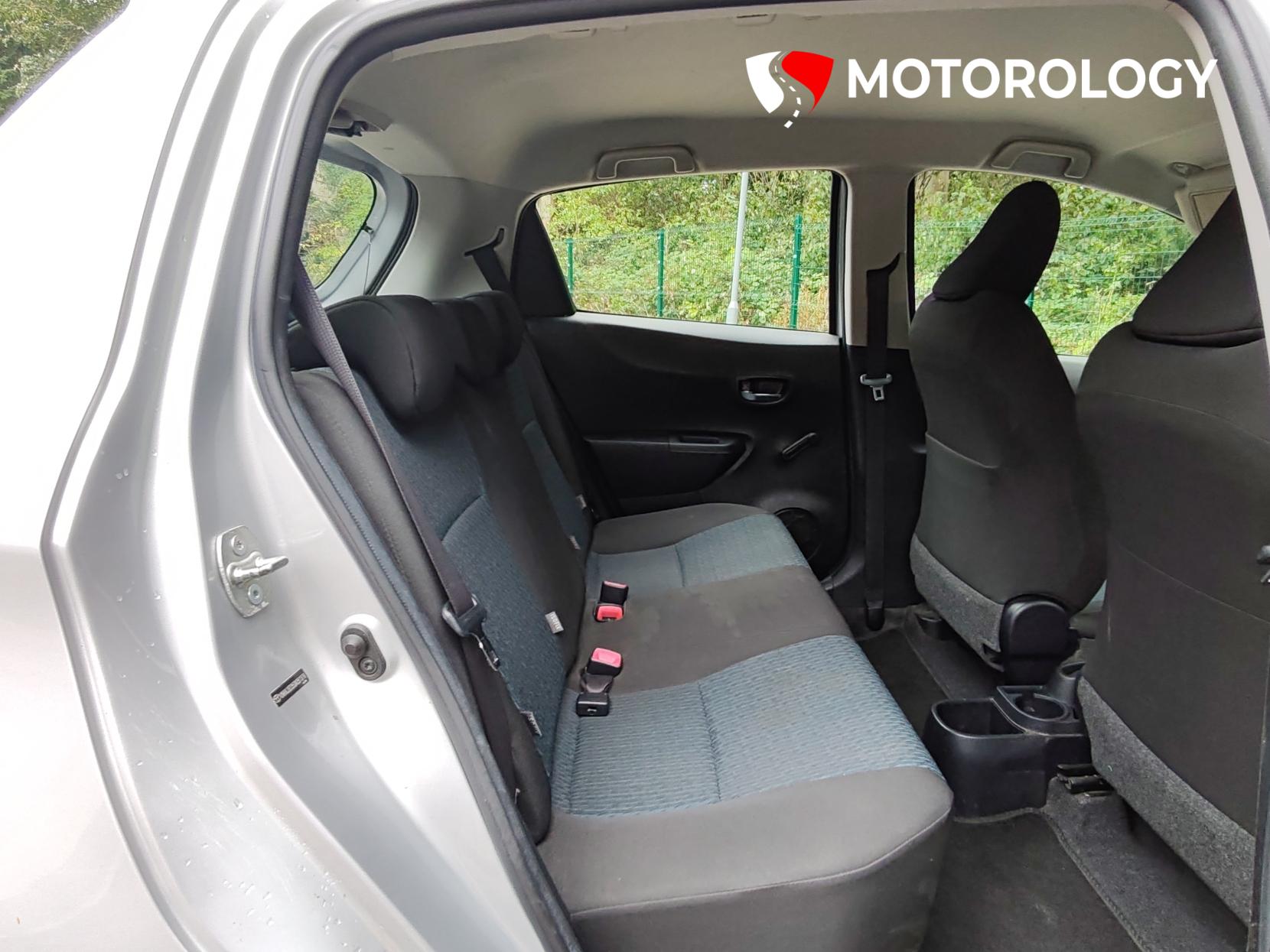 Toyota Yaris 1.33 Dual VVT-i TR Hatchback 5dr Petrol Manual Euro 5 (101 ps)