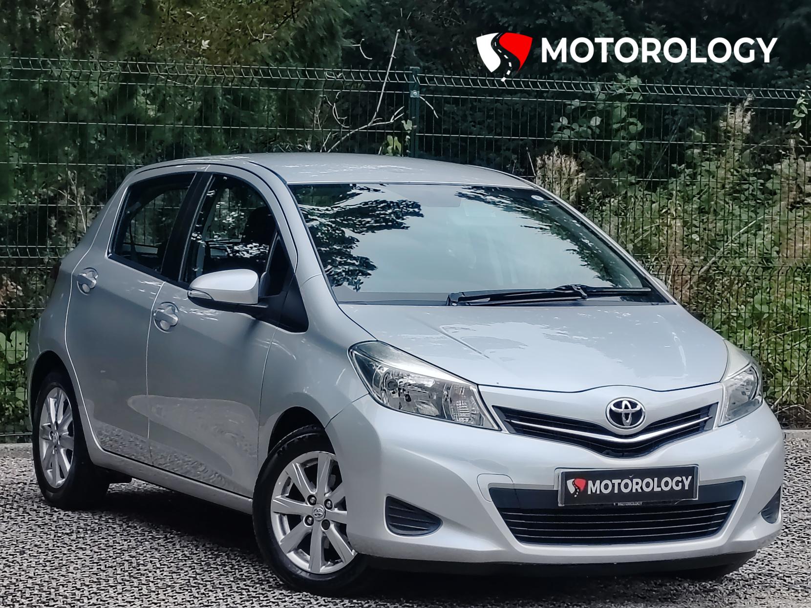 Toyota Yaris 1.33 Dual VVT-i TR Hatchback 5dr Petrol Manual Euro 5 (101 ps)