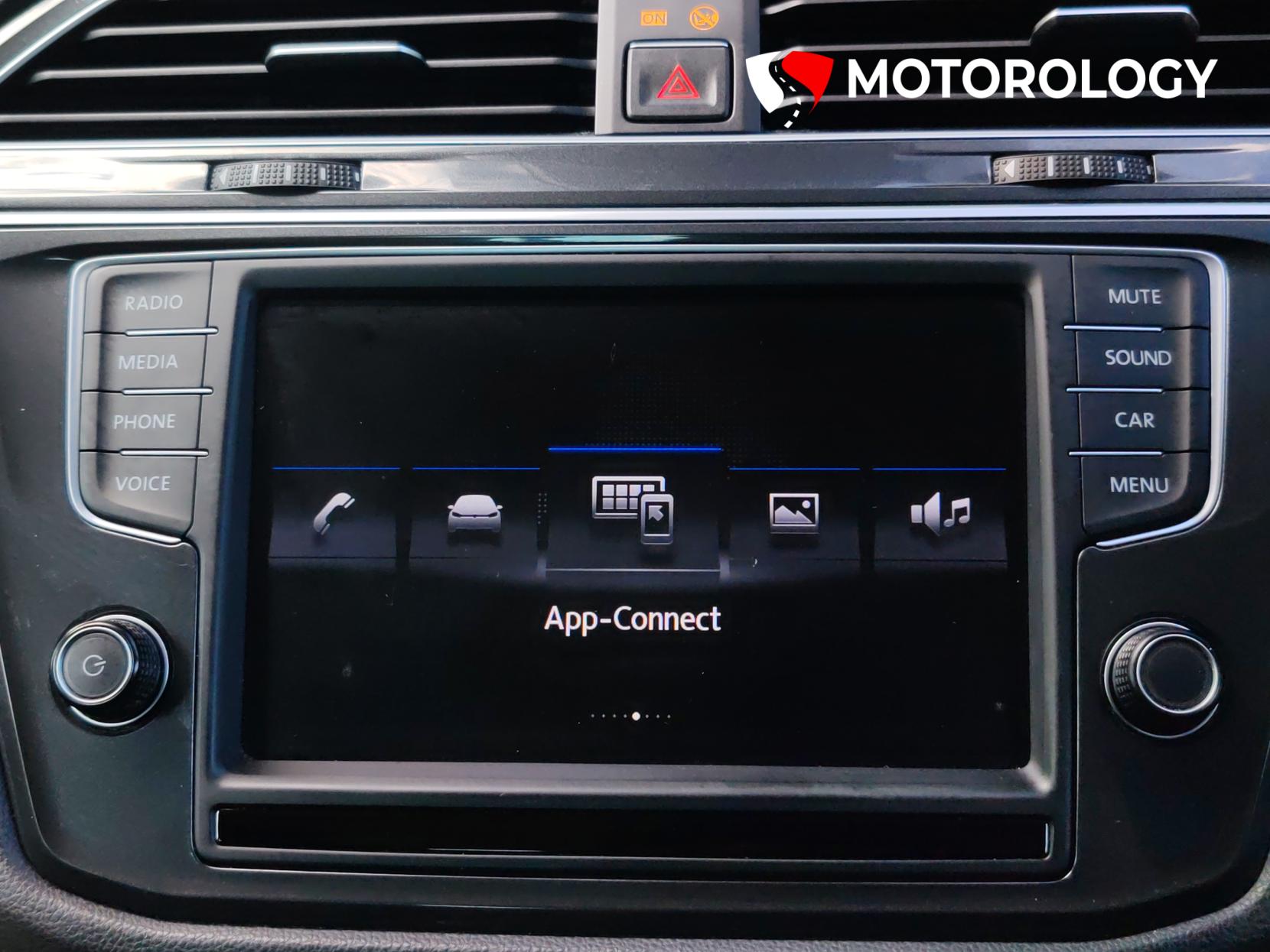 Volkswagen Tiguan 2.0 TDI BlueMotion Tech SE SUV 5dr Diesel Manual Euro 6 (s/s) (150 ps)