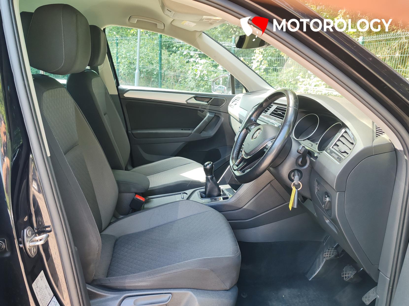 Volkswagen Tiguan 2.0 TDI BlueMotion Tech SE SUV 5dr Diesel Manual Euro 6 (s/s) (150 ps)