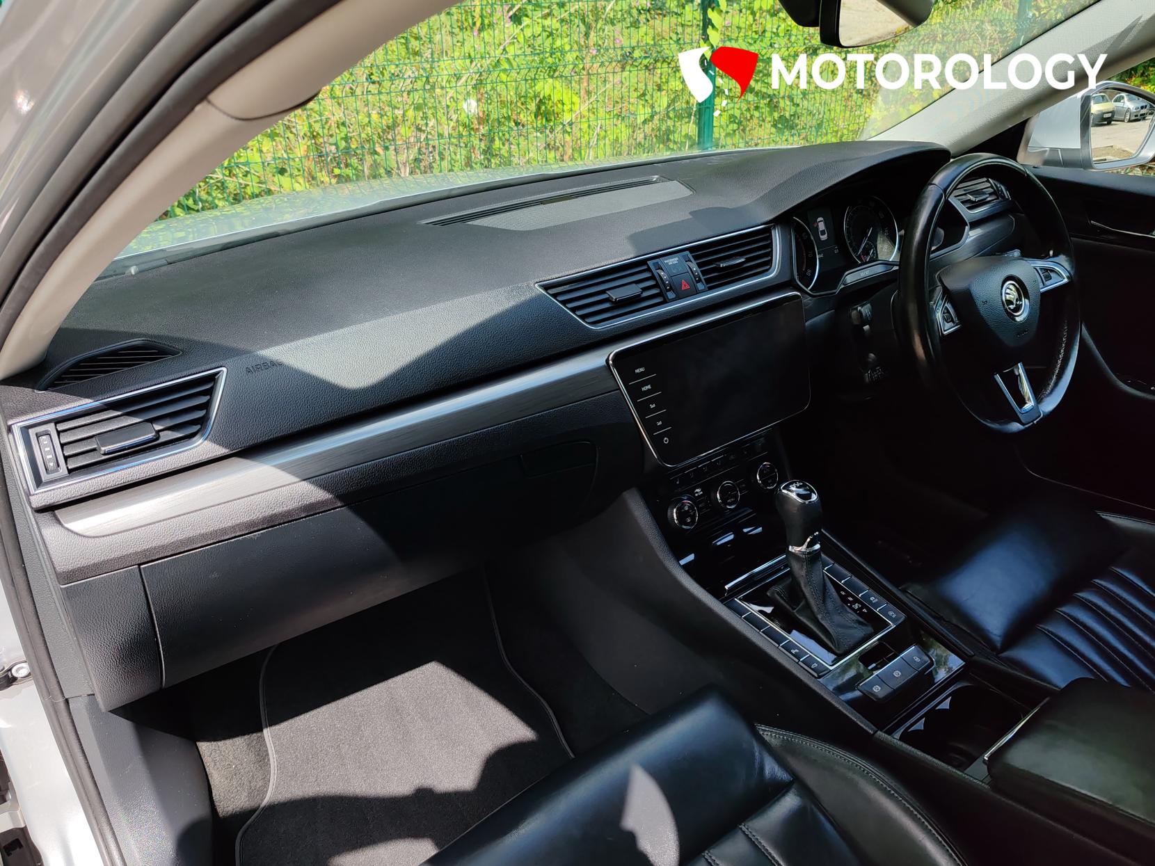 Skoda Superb 1.5 TSI ACT SE L Executive Hatchback 5dr Petrol DSG Euro 6 (s/s) (150 ps)