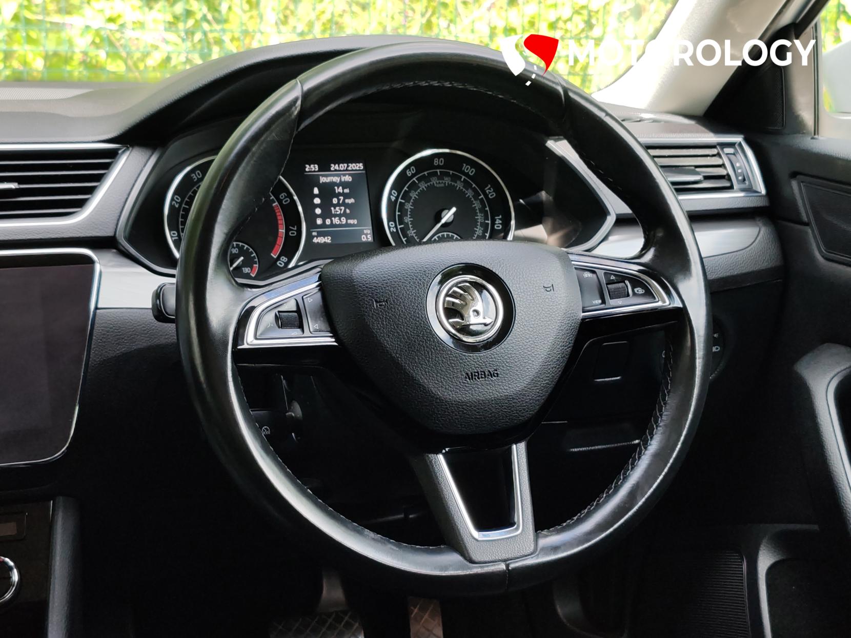 Skoda Superb 1.5 TSI ACT SE L Executive Hatchback 5dr Petrol DSG Euro 6 (s/s) (150 ps)