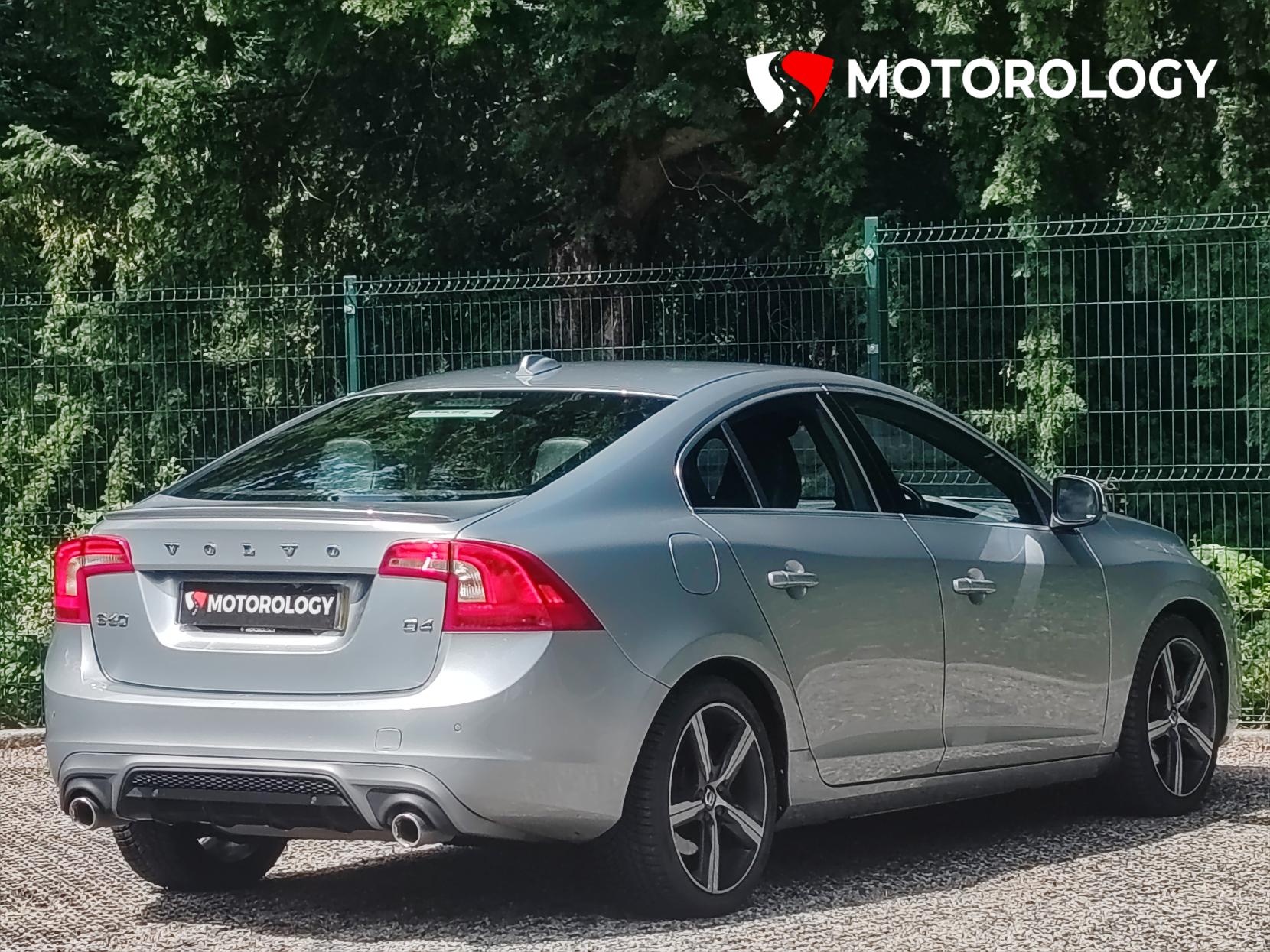 Volvo S60 2.0 D4 R-Design Lux Nav Saloon 4dr Diesel Auto Euro 6 (s/s) (190 ps)