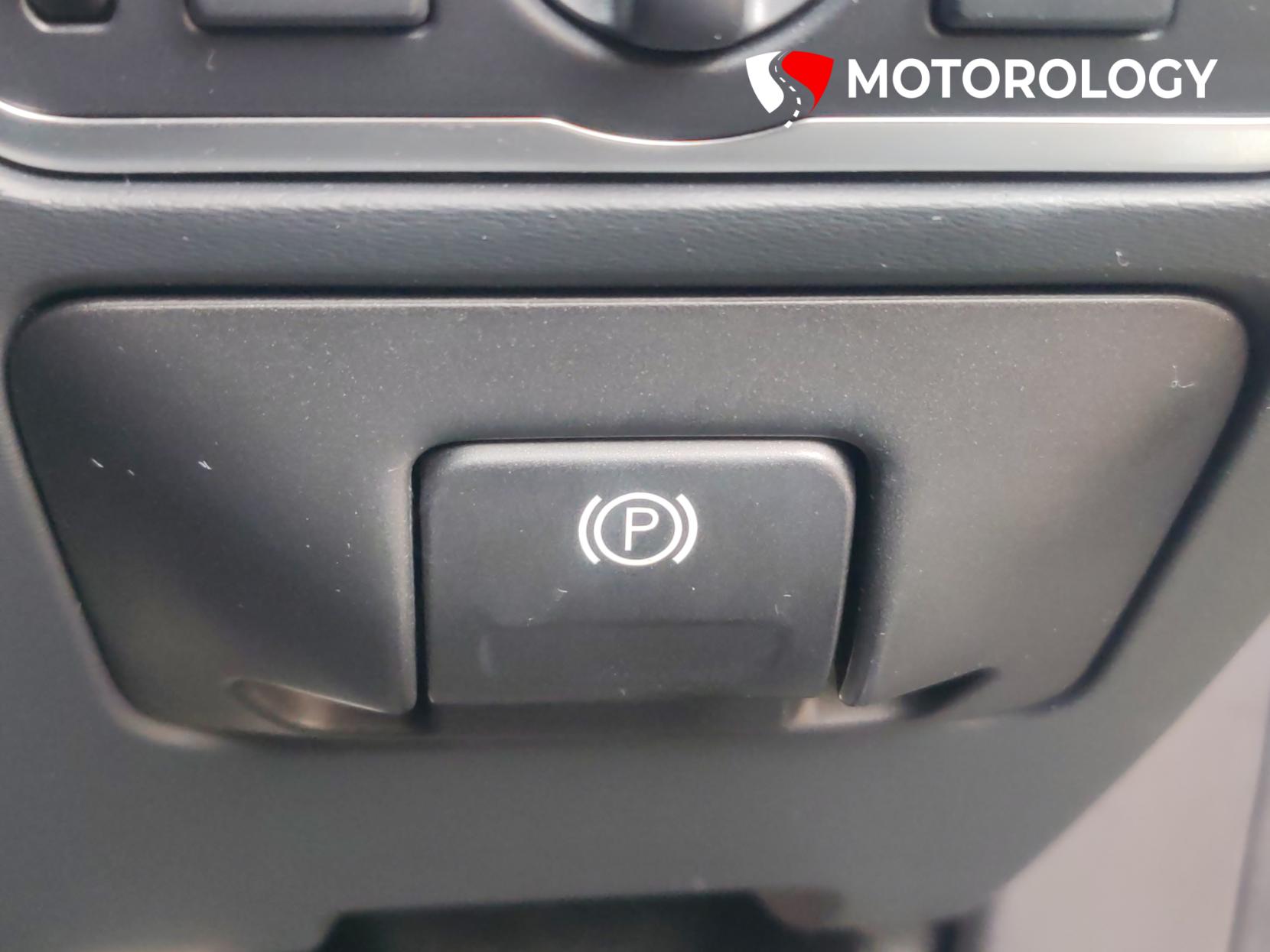 Volvo S60 2.0 D4 R-Design Lux Nav Saloon 4dr Diesel Auto Euro 6 (s/s) (190 ps)