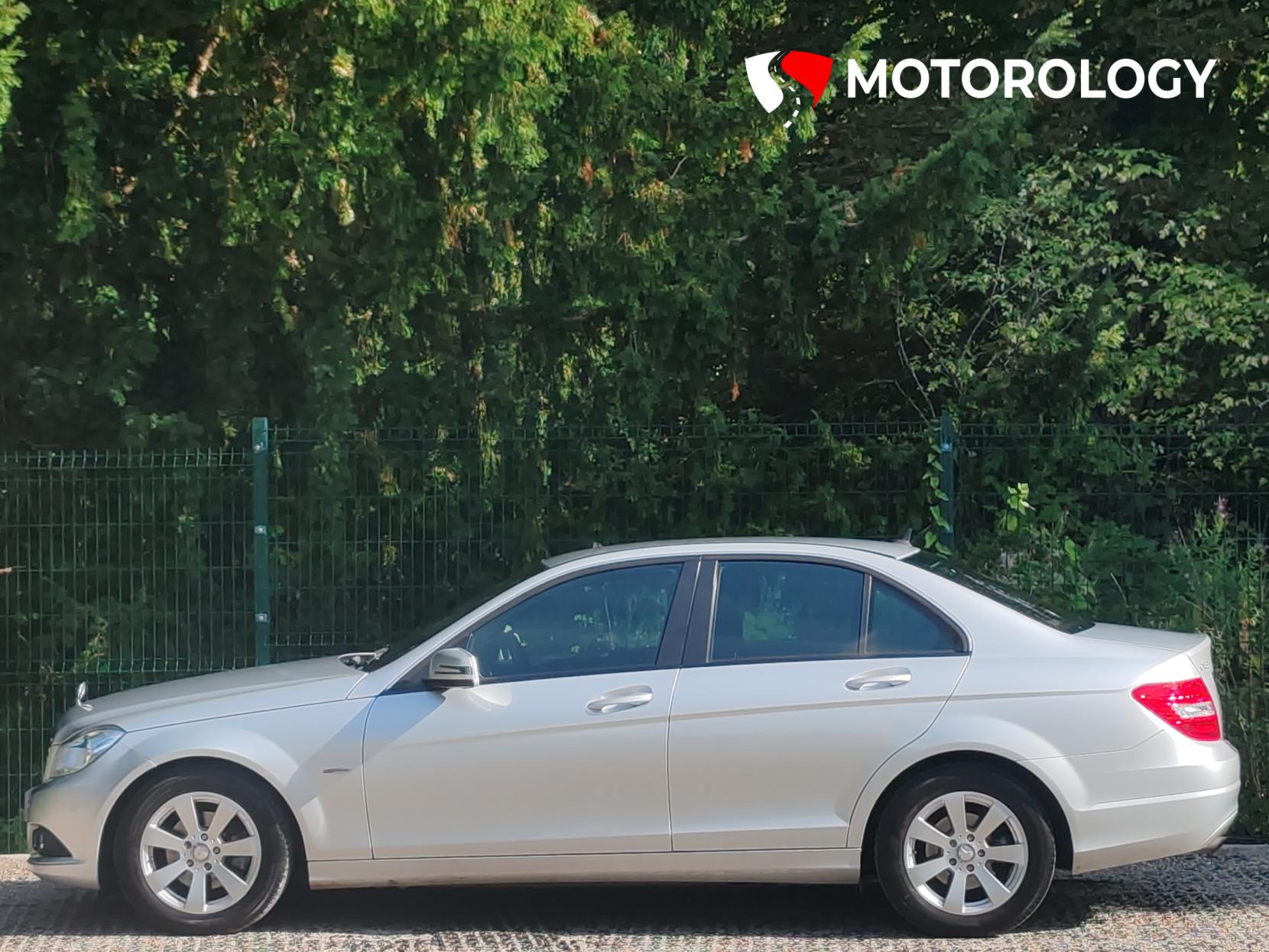 Mercedes-Benz C Class 1.8 C180 BlueEfficiency SE Edition 125 Saloon 4dr Petrol G-Tronic+ Euro 5 (s/s) (156 ps)