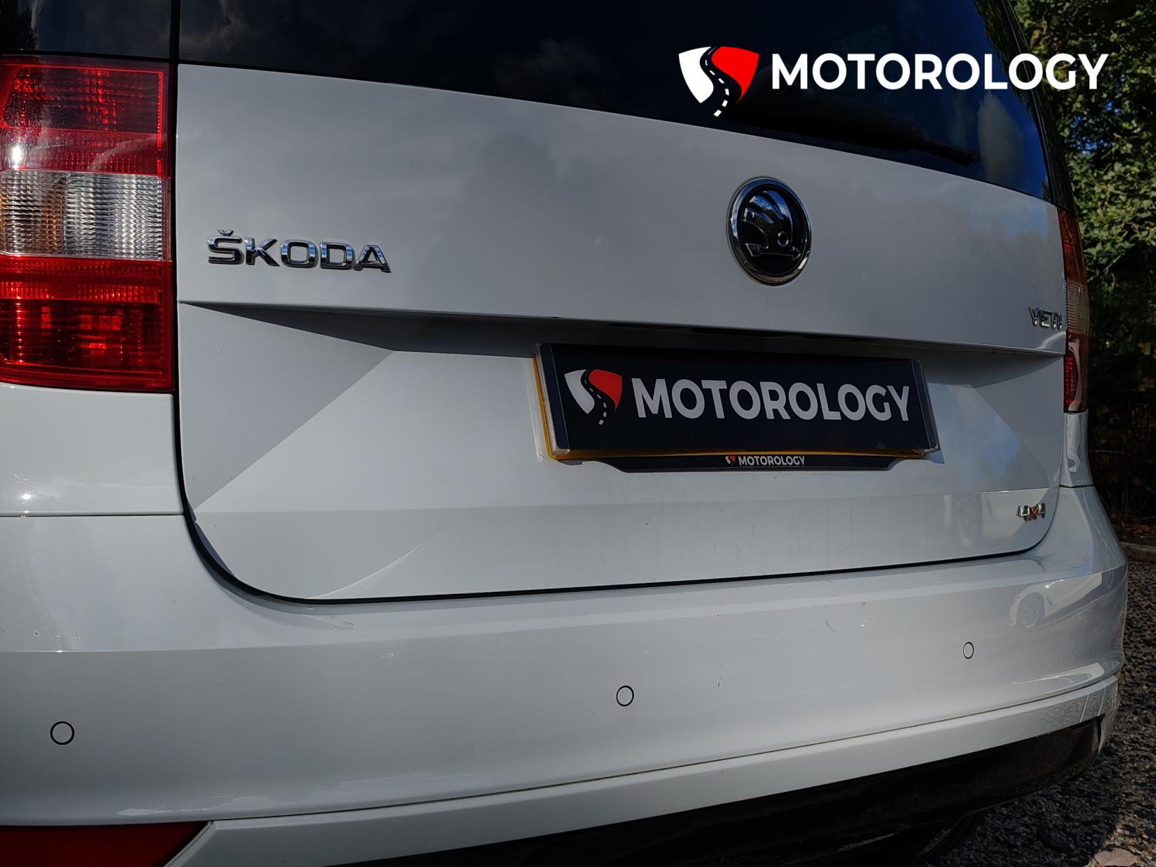 Skoda Yeti 2.0 TDI Black Edition SUV 5dr Diesel DSG 4WD Euro 5 (140 ps)
