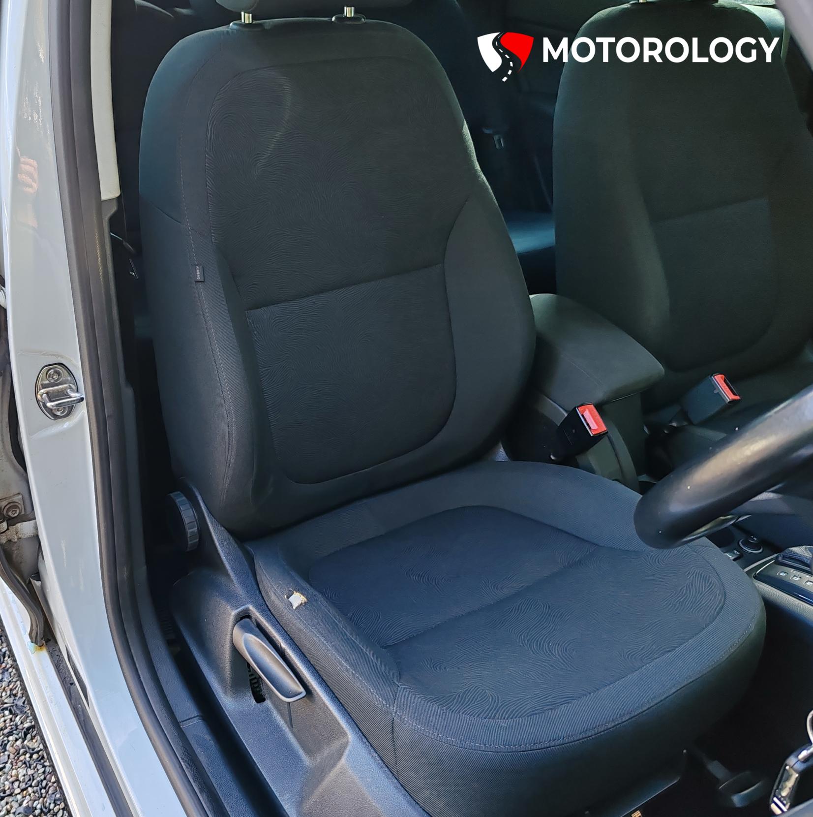 Skoda Yeti 2.0 TDI Black Edition SUV 5dr Diesel DSG 4WD Euro 5 (140 ps)