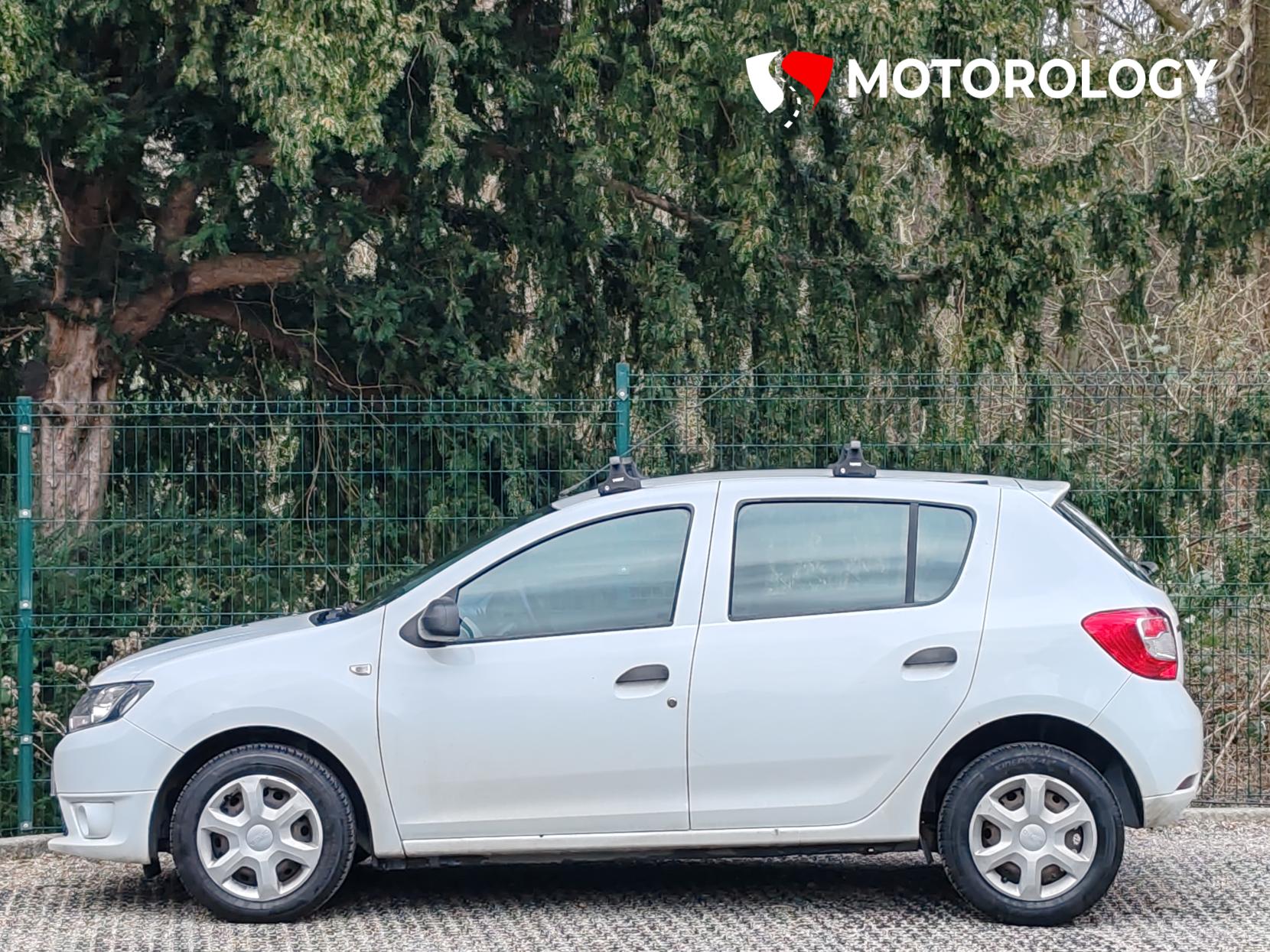 Dacia Sandero 1.2 Ambiance Hatchback 5dr Petrol Manual Euro 5 (75 ps)