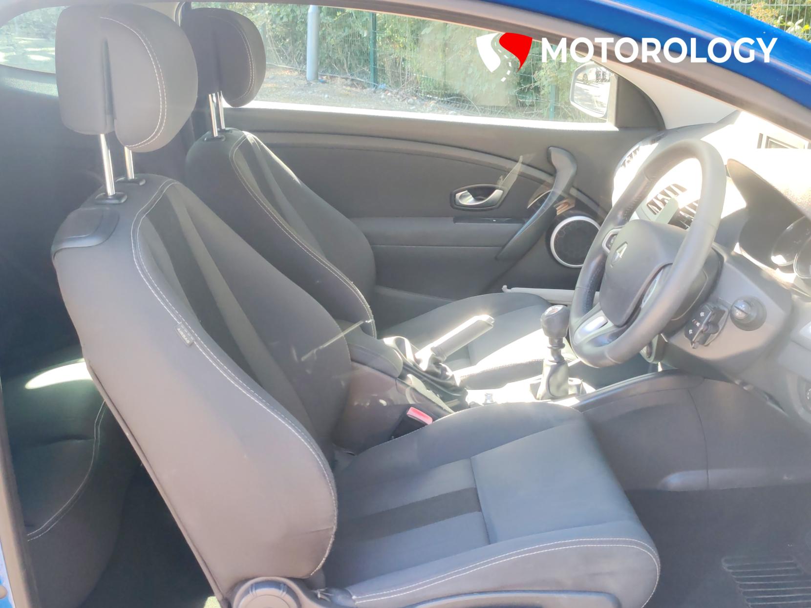 Renault Megane 1.5 dCi Dynamique TomTom Coupe 3dr Diesel Manual Euro 5 (110 ps)