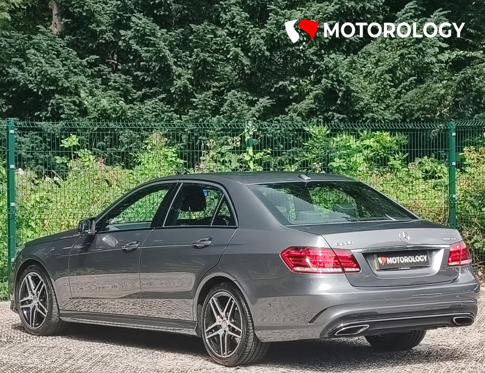 Mercedes-Benz E Class 2.1 E220 BlueTEC AMG Night Edition Saloon 4dr Diesel G-Tronic+ Euro 6 (s/s) (177 ps)