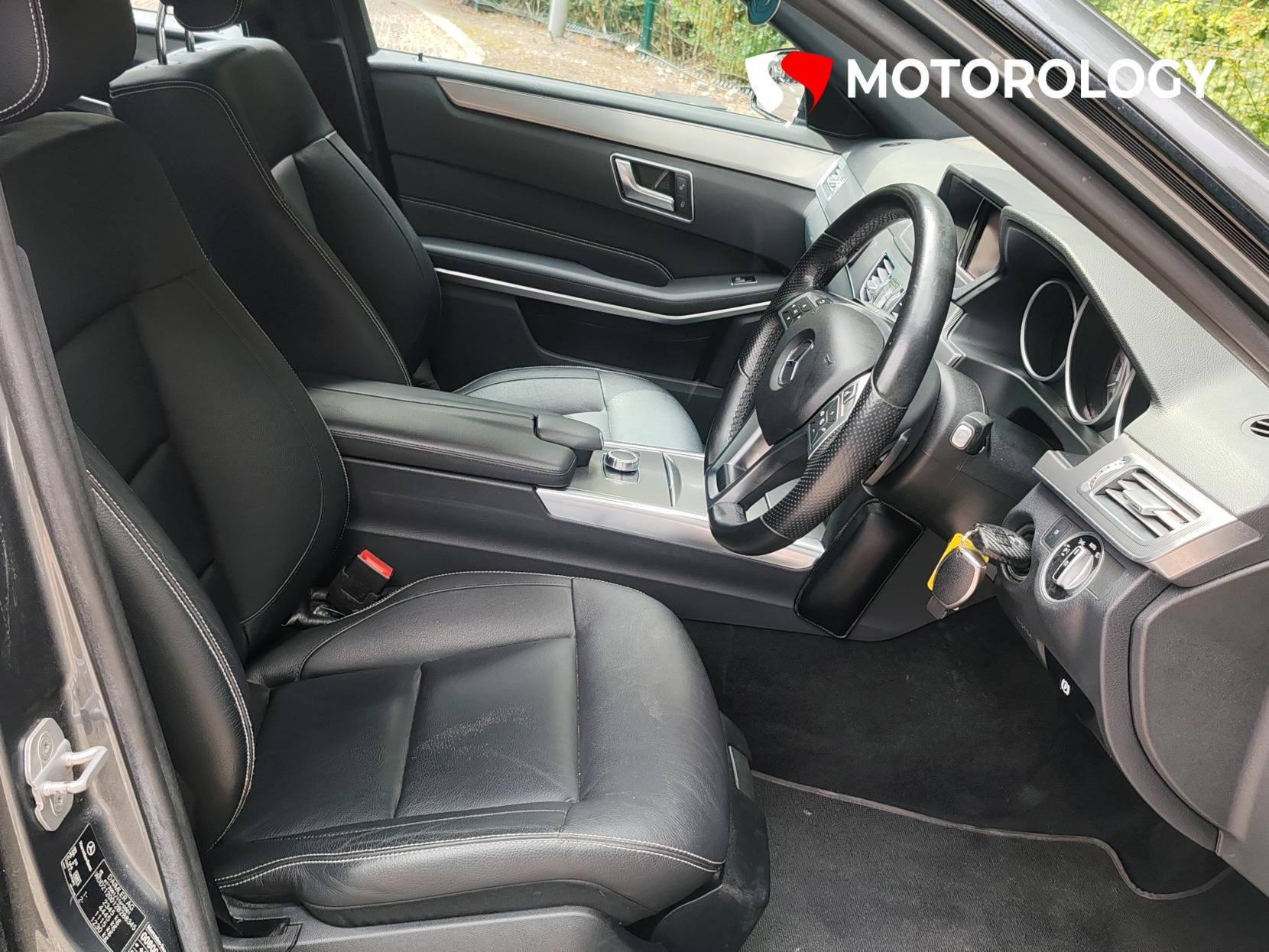 Mercedes-Benz E Class 2.1 E220 BlueTEC AMG Night Edition Saloon 4dr Diesel G-Tronic+ Euro 6 (s/s) (177 ps)