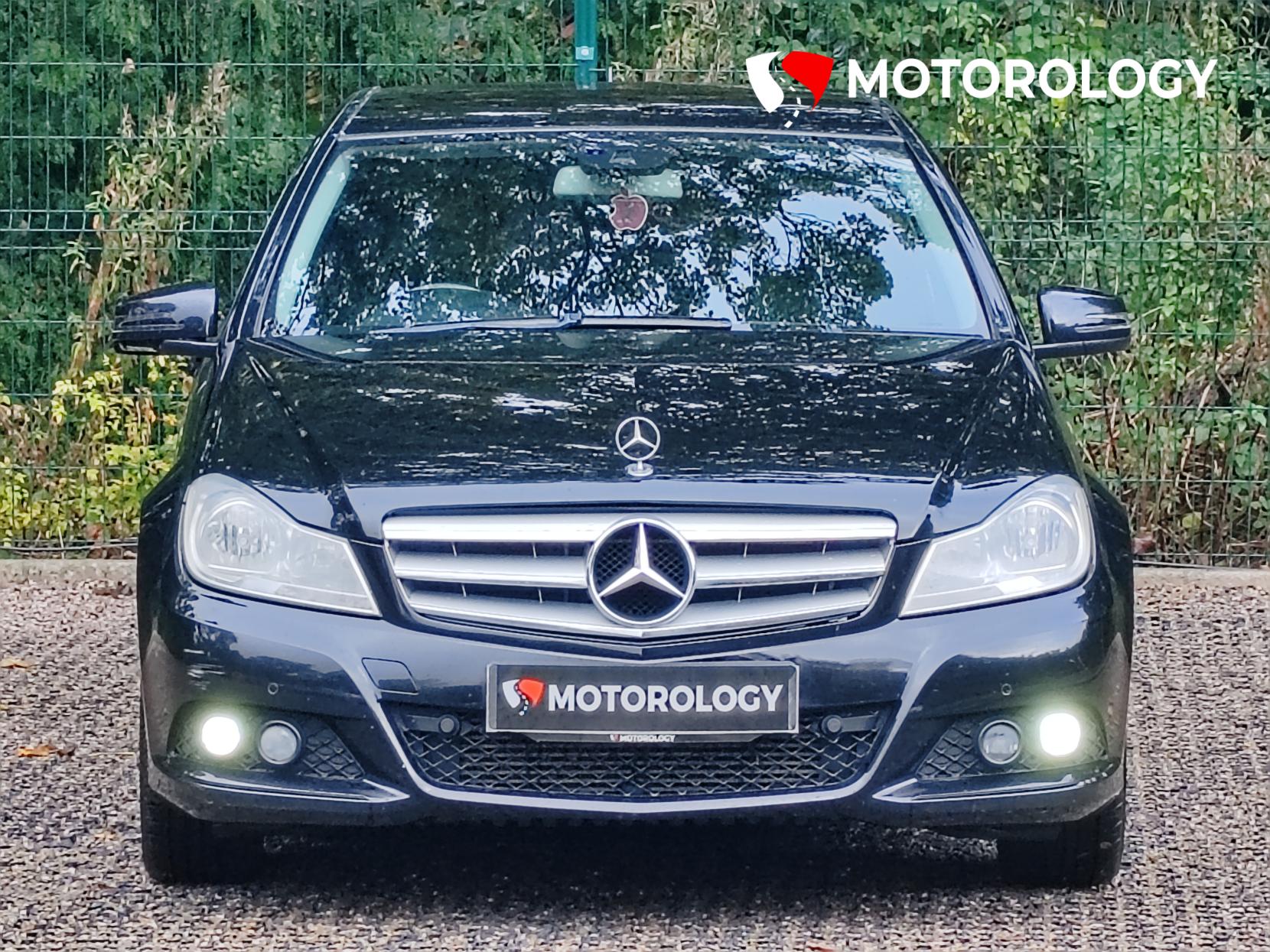 Mercedes-Benz C Class 2.1 C200 CDI BlueEfficiency SE Edition 125 Saloon 4dr Diesel G-Tronic+ Euro 5 (s/s) (136 ps)