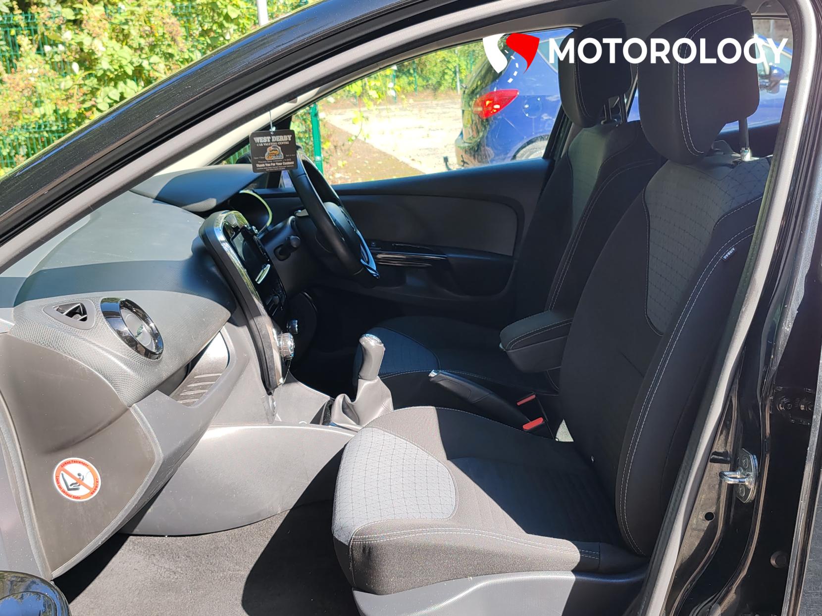 Renault Clio 1.5 dCi Dynamique S MediaNav Hatchback 5dr Diesel Manual Euro 5 (s/s) (90 ps)