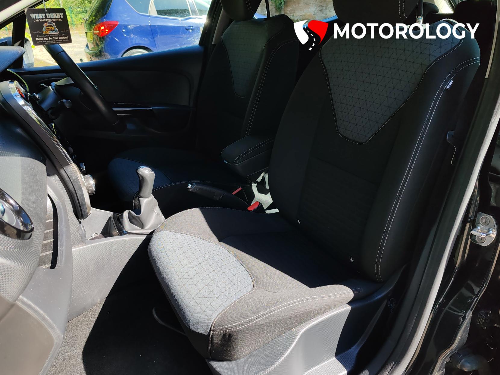 Renault Clio 1.5 dCi Dynamique S MediaNav Hatchback 5dr Diesel Manual Euro 5 (s/s) (90 ps)