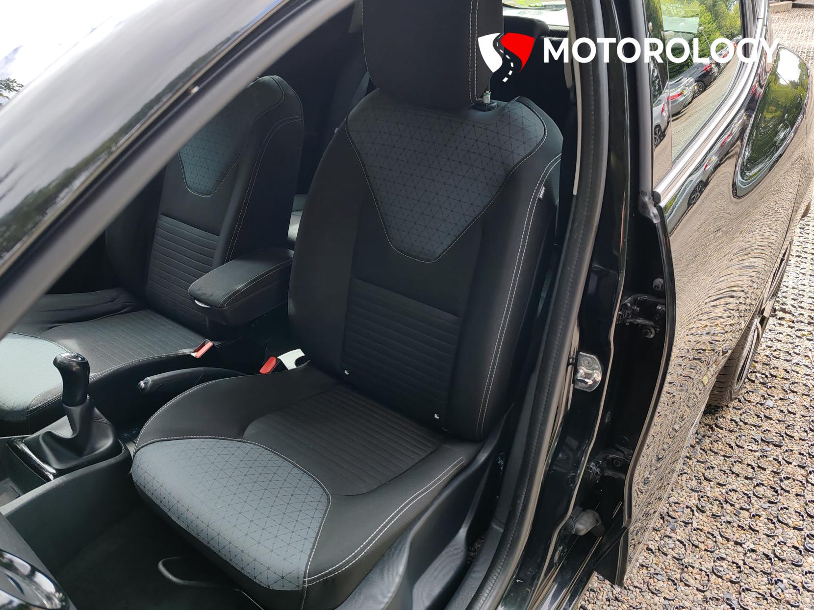Renault Clio 1.5 dCi Dynamique S MediaNav Hatchback 5dr Diesel Manual Euro 5 (s/s) (90 ps)