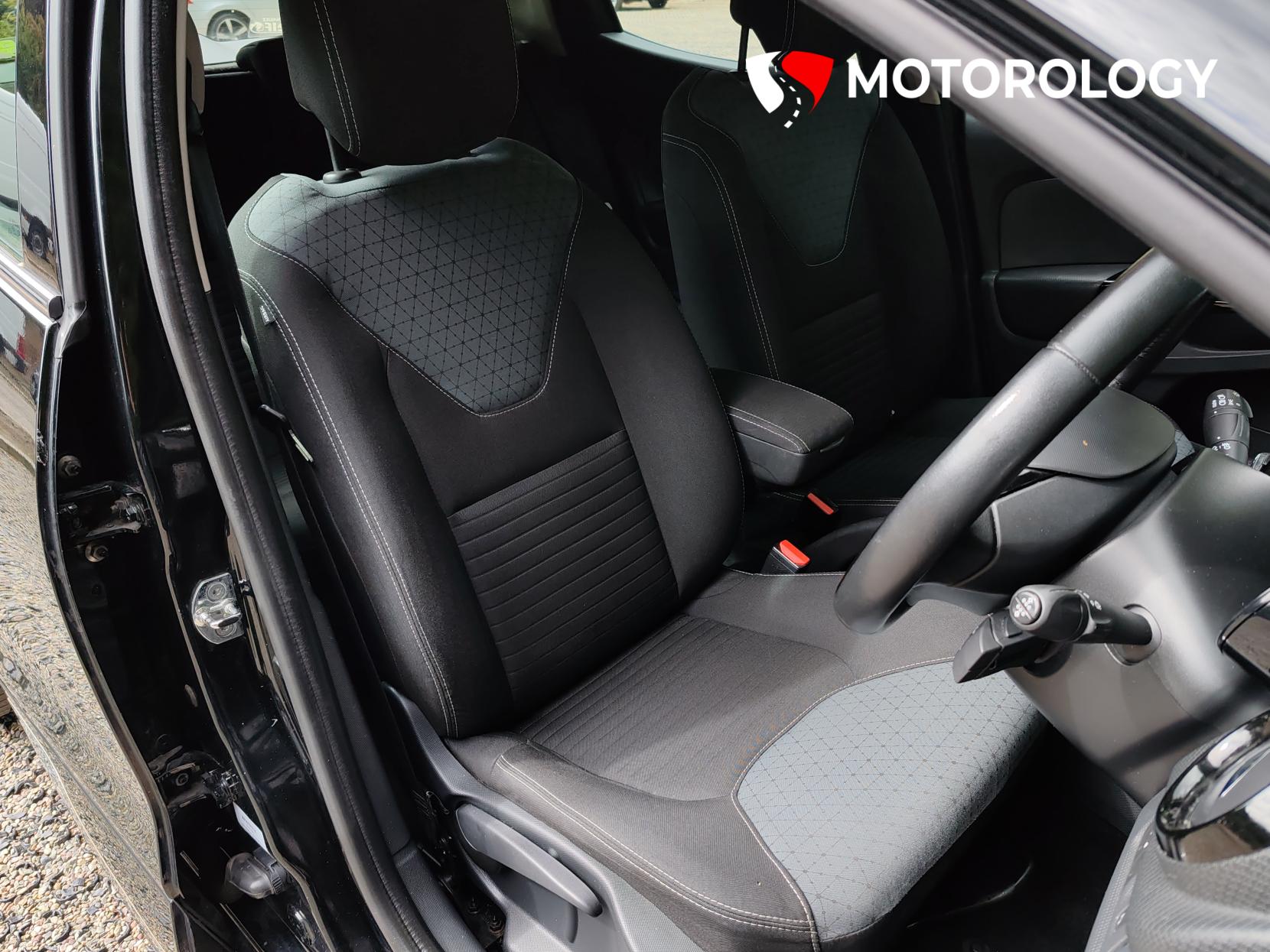 Renault Clio 1.5 dCi Dynamique S MediaNav Hatchback 5dr Diesel Manual Euro 5 (s/s) (90 ps)