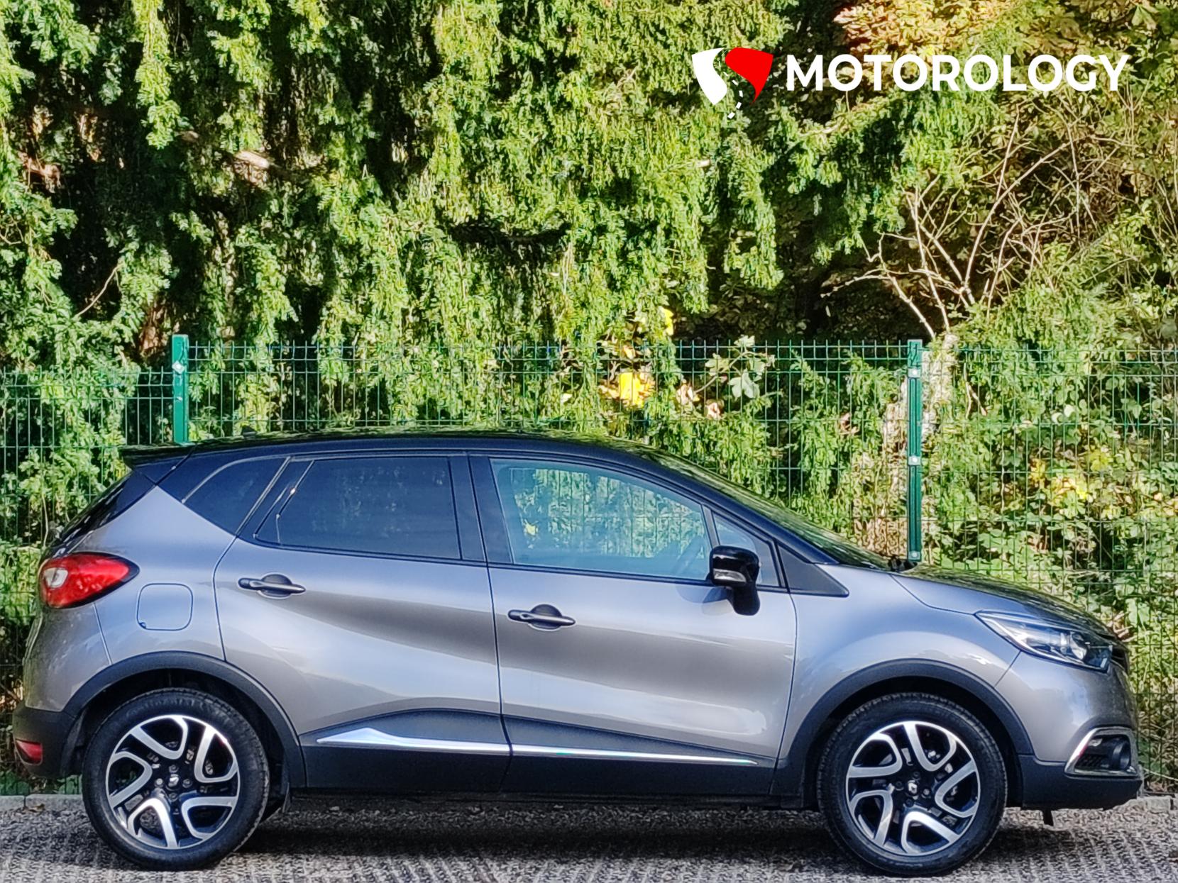 Renault Captur 1.5 dCi ENERGY Dynamique S Nav SUV 5dr Diesel Auto Euro 6 (s/s) (90 ps)