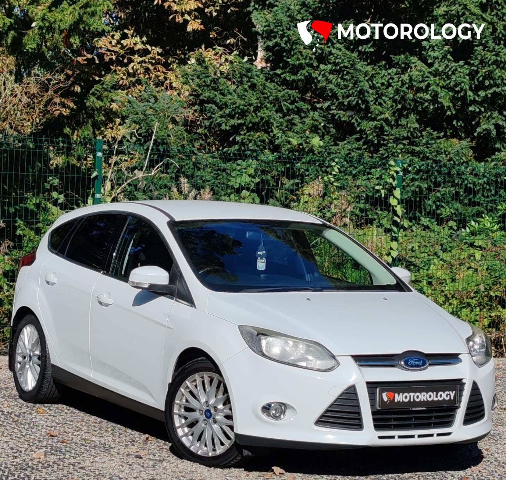 Ford Focus 1.6 Zetec Hatchback 5dr Petrol Manual Euro 5 (125 ps)