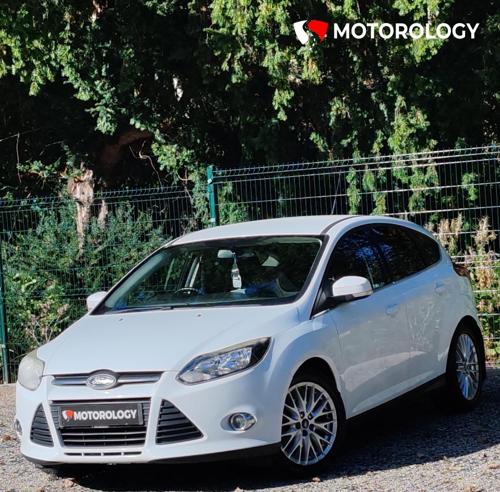 Ford Focus 1.6 Zetec Hatchback 5dr Petrol Manual Euro 5 (125 ps)