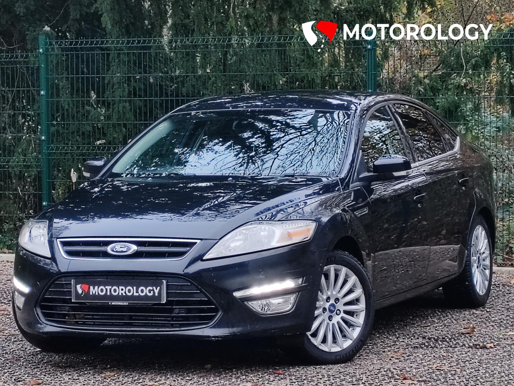 Ford Mondeo 2.0 TDCi Zetec Business Edition Hatchback 5dr Diesel Manual Euro 5 (140 ps)