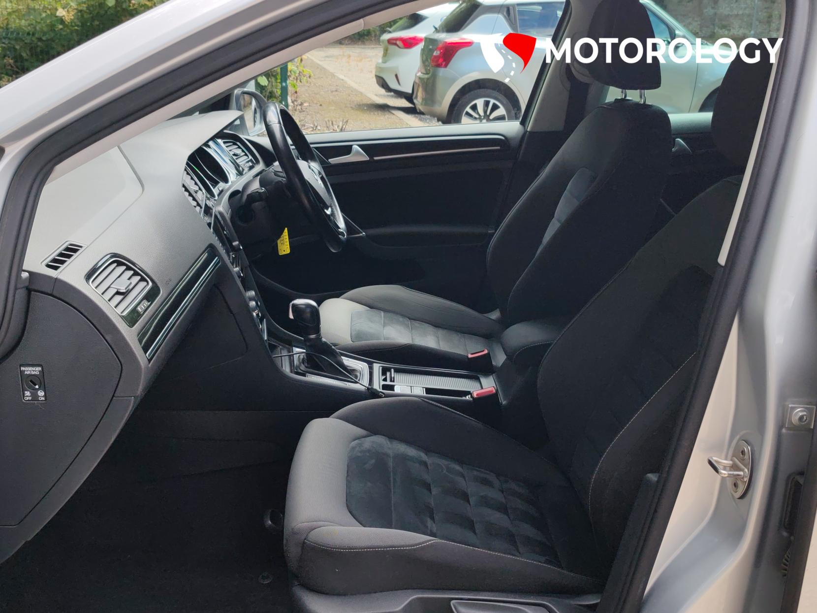 Volkswagen Golf 2.0 TDI BlueMotion Tech GT Hatchback 5dr Diesel DSG Euro 5 (s/s) (150 ps)