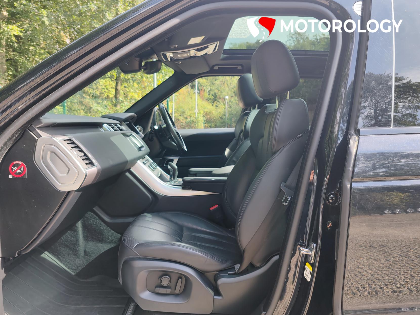 Land Rover Range Rover Sport 3.0 SD V6 HSE SUV 5dr Diesel Auto 4WD Euro 6 (s/s) (306 ps)