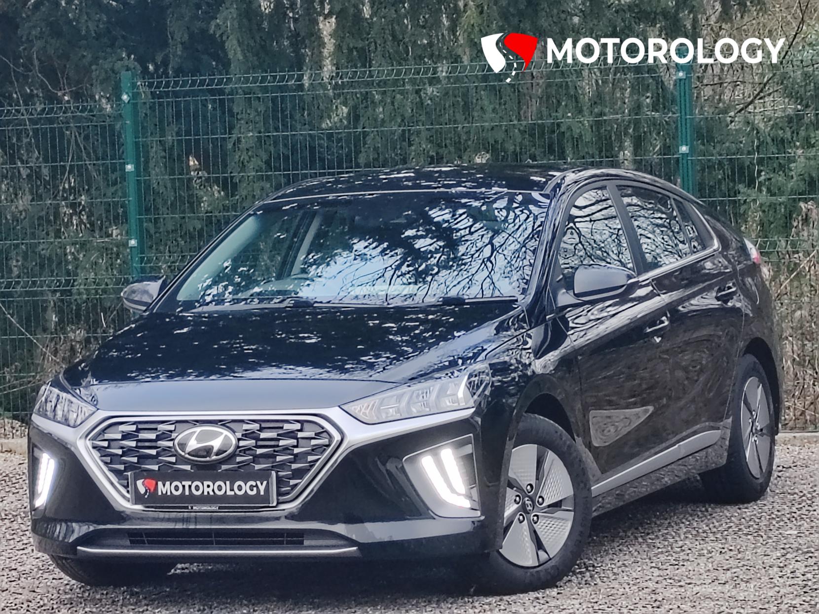 Hyundai IONIQ 1.6 h-GDi Premium Hatchback 5dr Petrol Hybrid DCT Euro 6 (s/s) (141 ps)