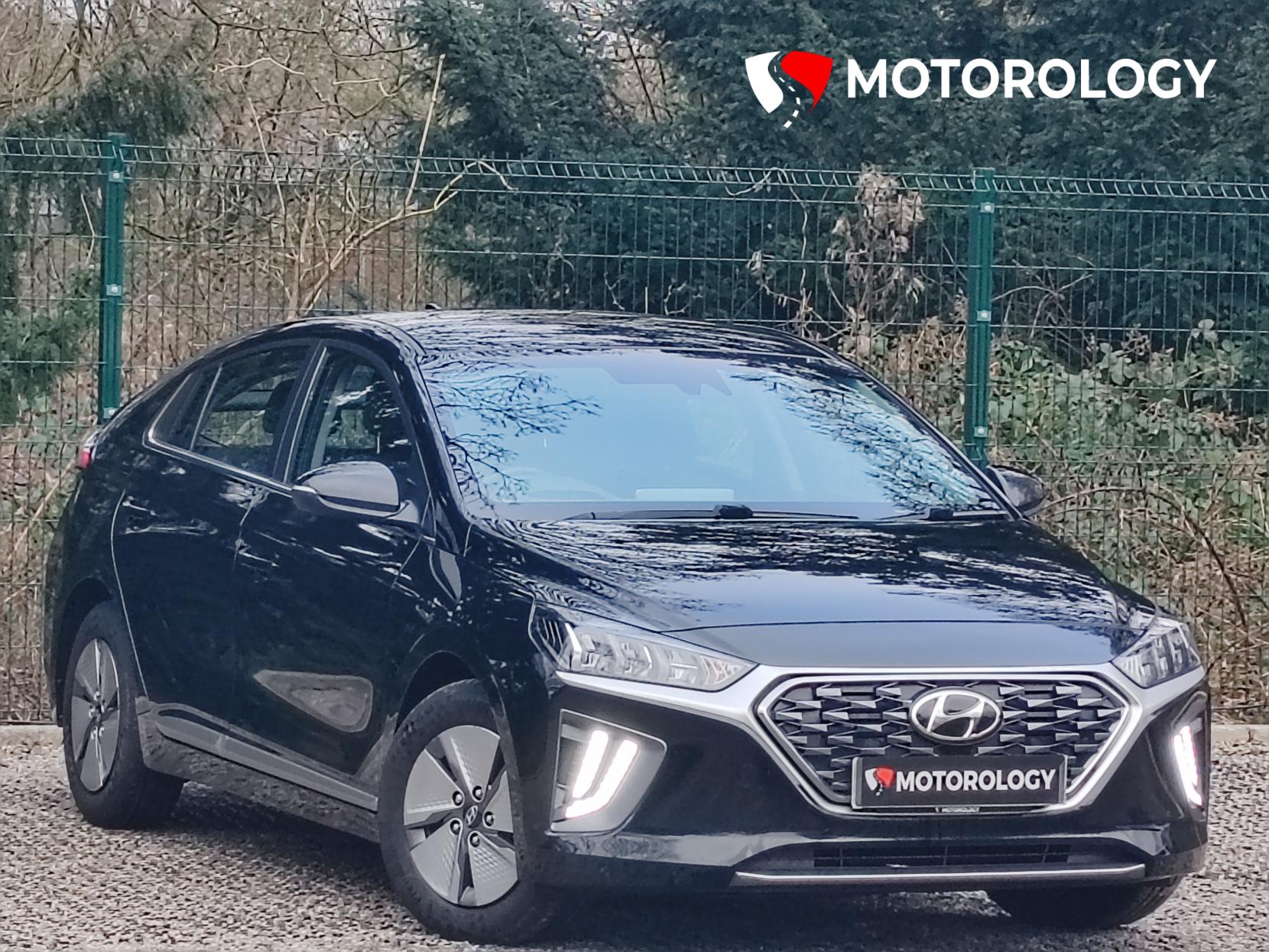 Hyundai IONIQ 1.6 h-GDi Premium Hatchback 5dr Petrol Hybrid DCT Euro 6 (s/s) (141 ps)