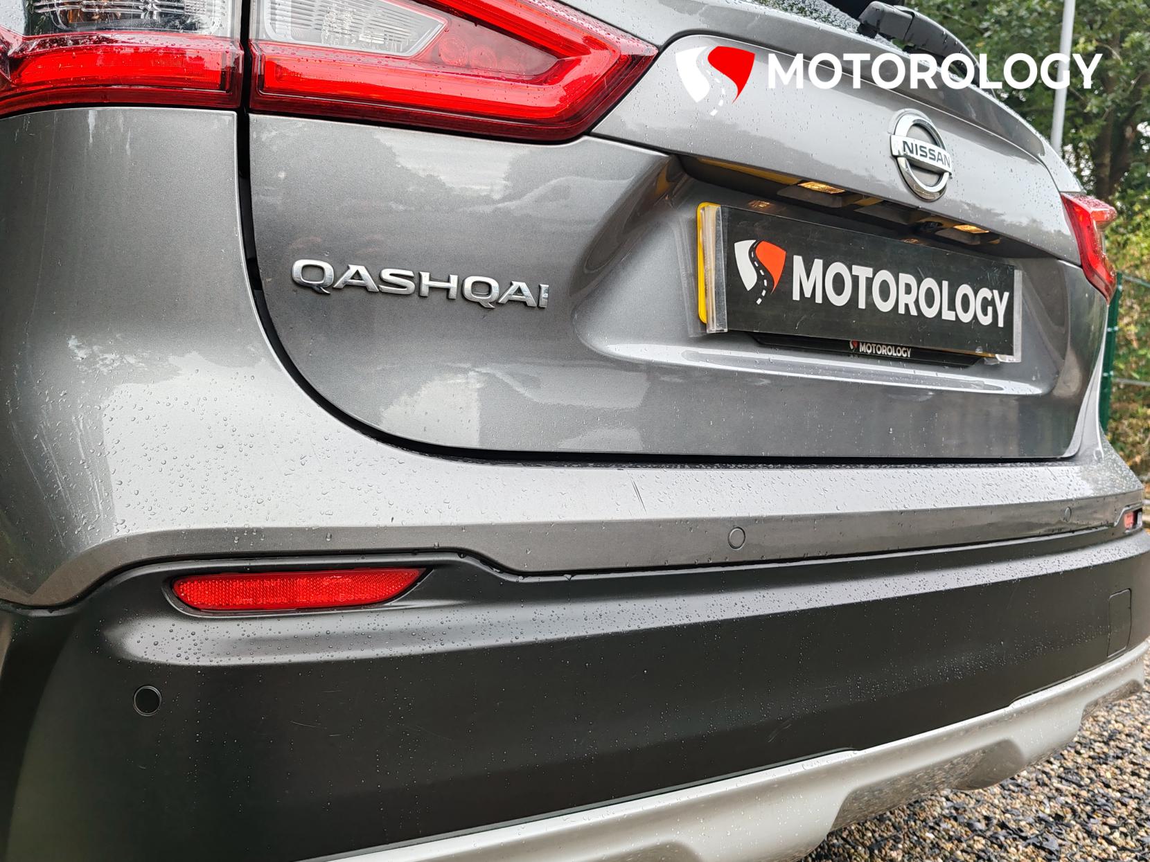 Nissan Qashqai 1.3 DIG-T N-Motion SUV 5dr Petrol Manual Euro 6 (s/s) (140 ps)