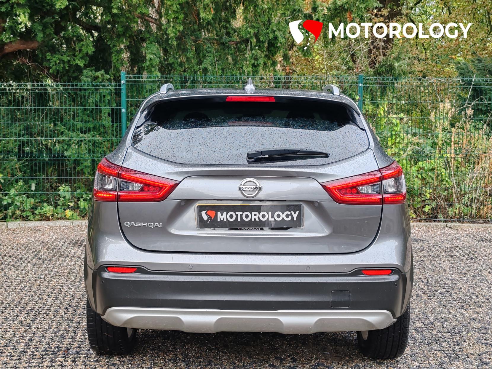 Nissan Qashqai 1.3 DIG-T N-Motion SUV 5dr Petrol Manual Euro 6 (s/s) (140 ps)