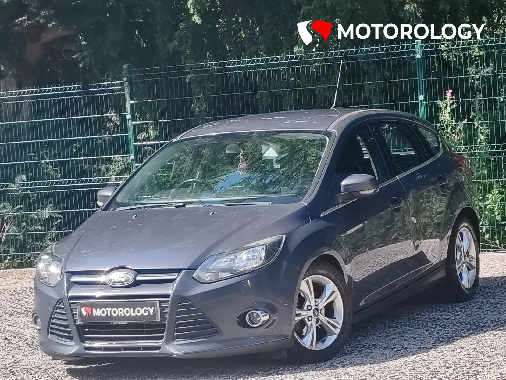 Ford Focus 1.6 TDCi Zetec Hatchback 5dr Diesel Manual Euro 5 (s/s) (115 ps)