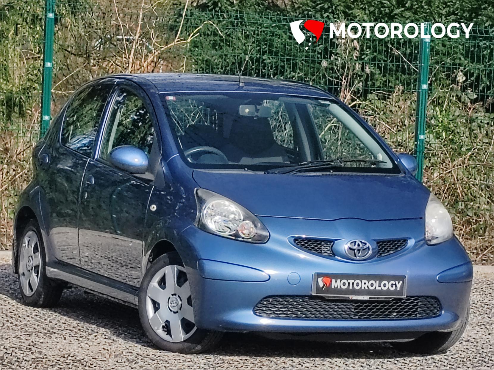 Toyota AYGO 1.0 VVT-i Blue Hatchback 5dr Petrol Manual Euro 4 (67 bhp)